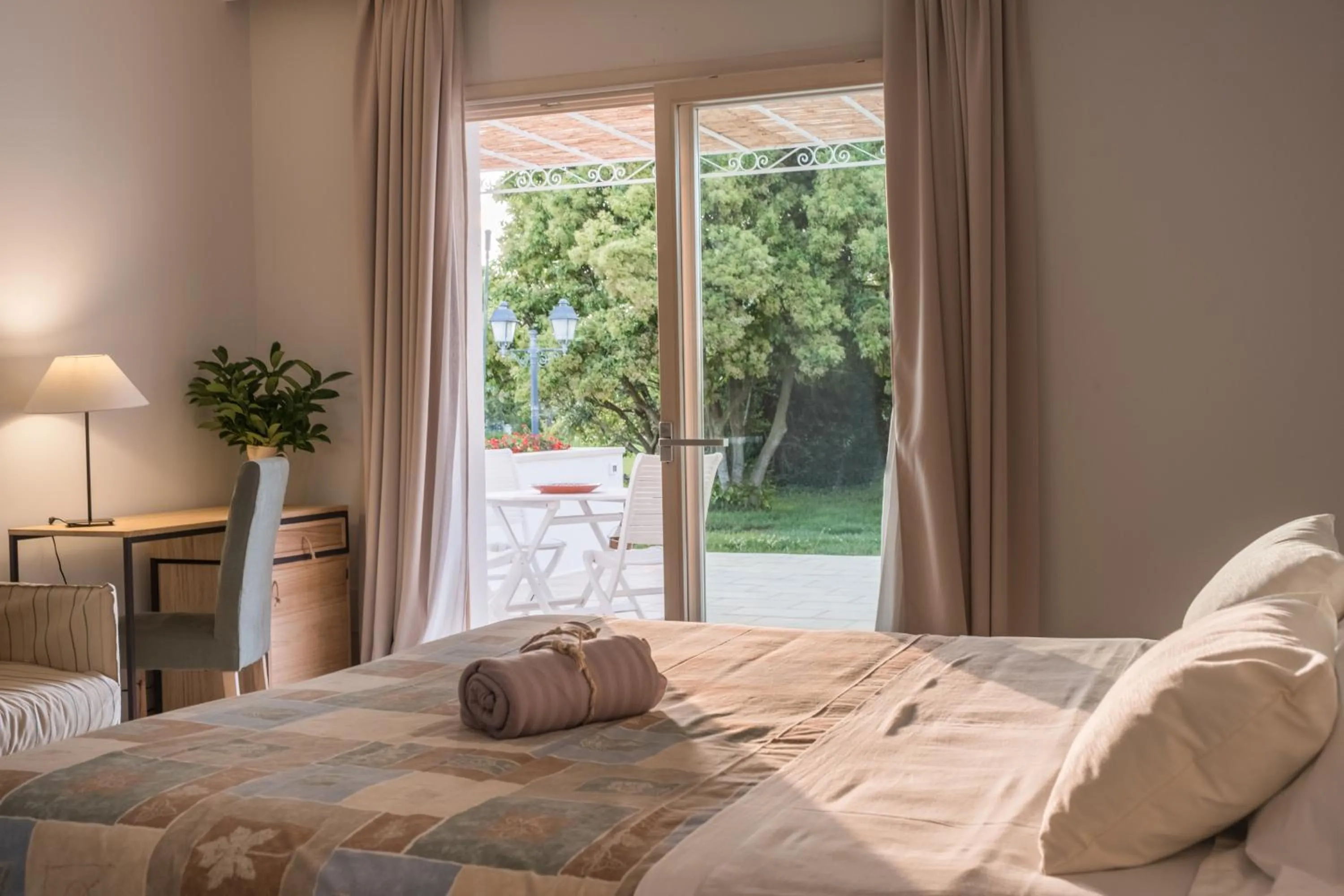 Photo of the whole room, Bed in Tenuta DonnAnna Agriturismo&Glamping