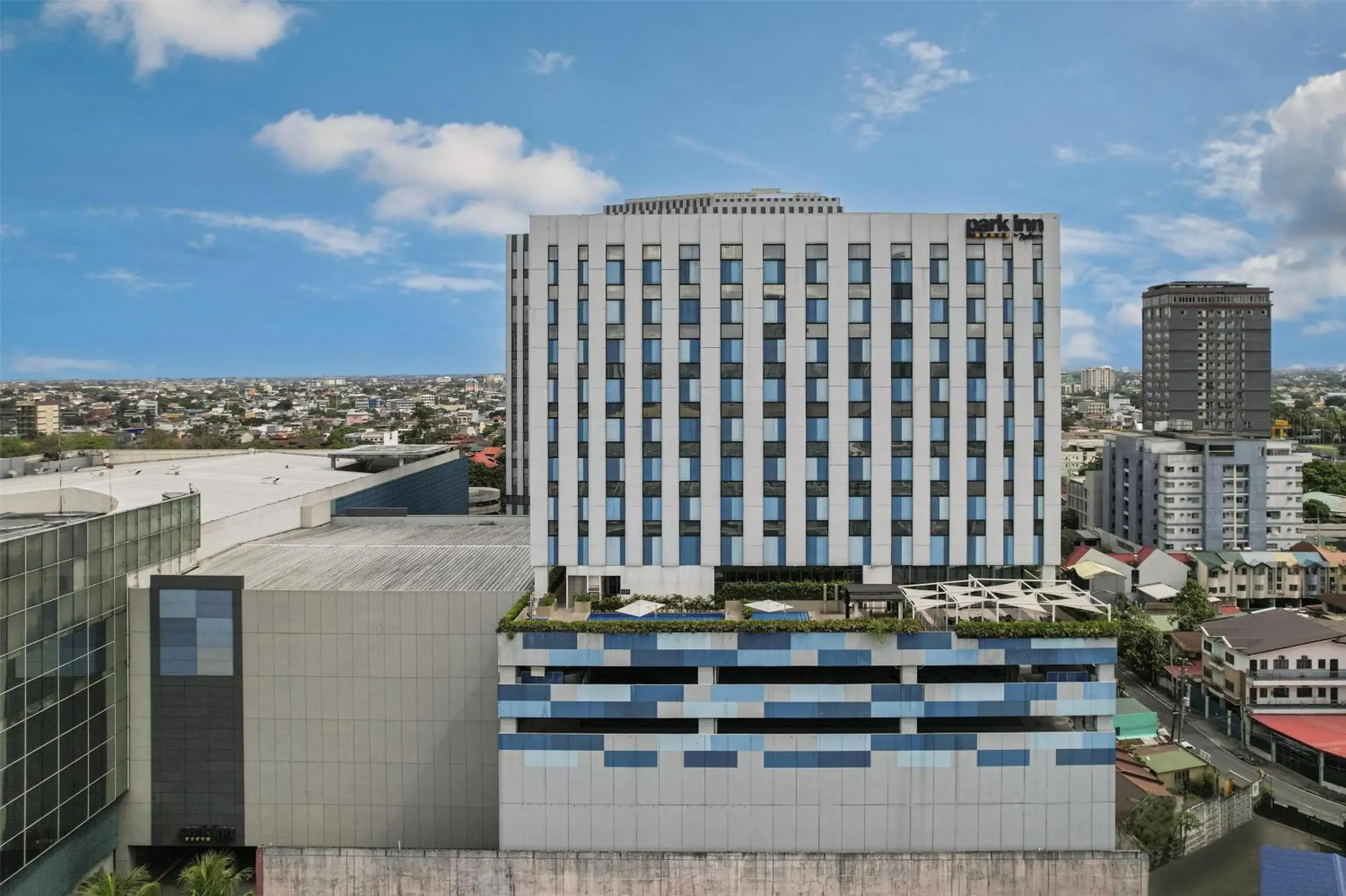 Property building in Park Inn by Radisson North Edsa Property building in Park Inn by Radisson North Edsa