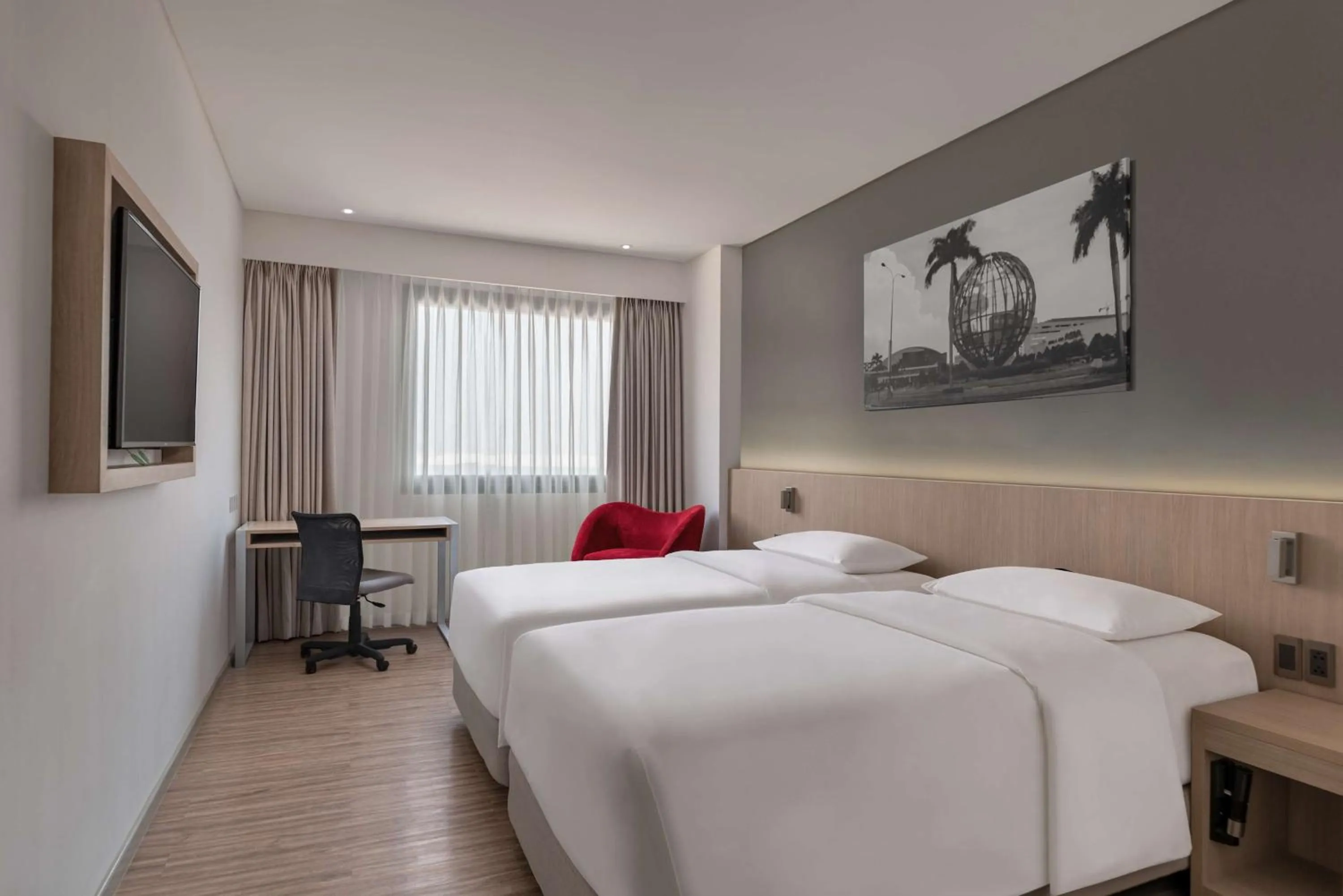 Photo of the whole room, Bed in Park Inn by Radisson North Edsa