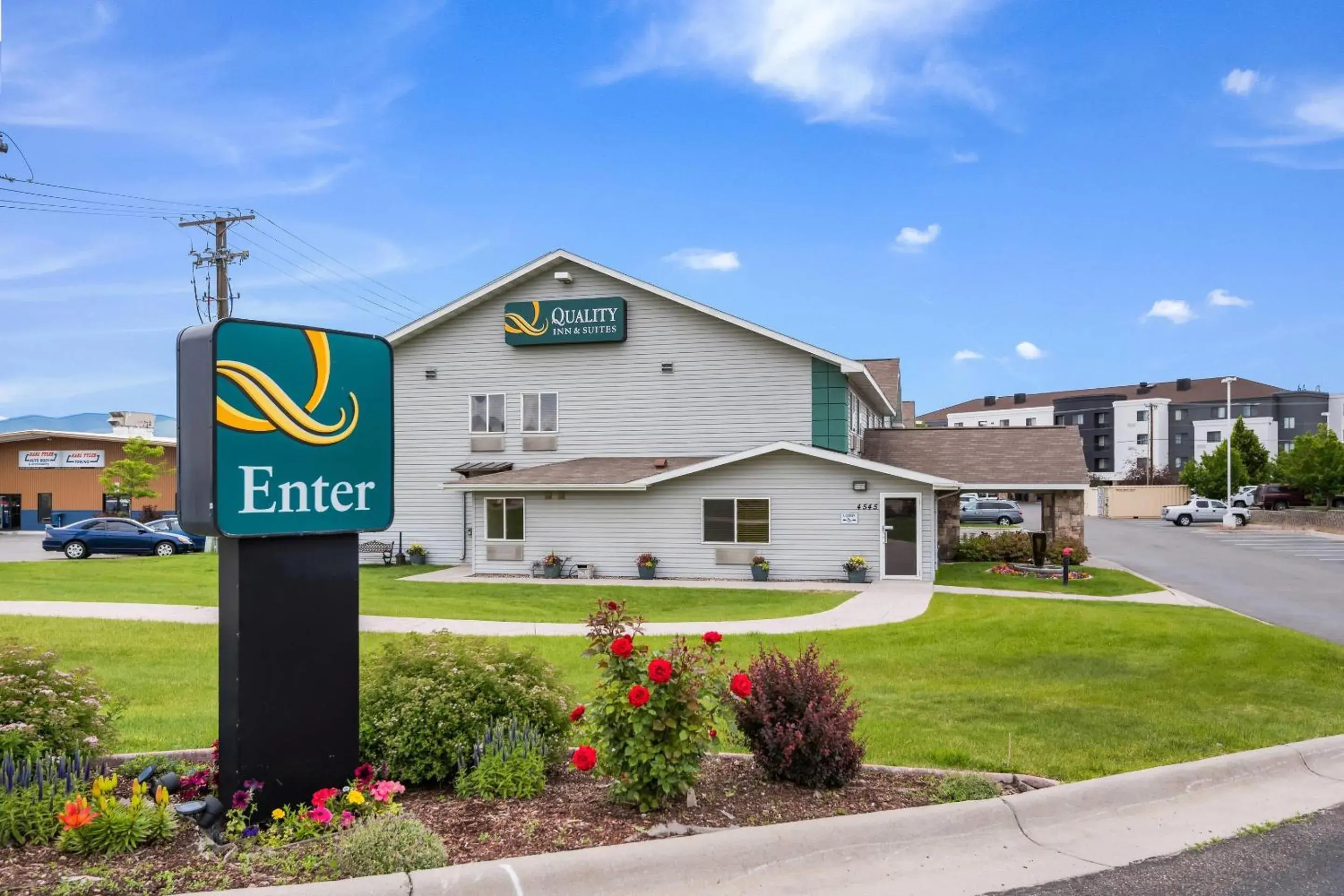 Property building in Quality Inn & Suites Missoula Westside Property building in Quality Inn & Suites Missoula Westside