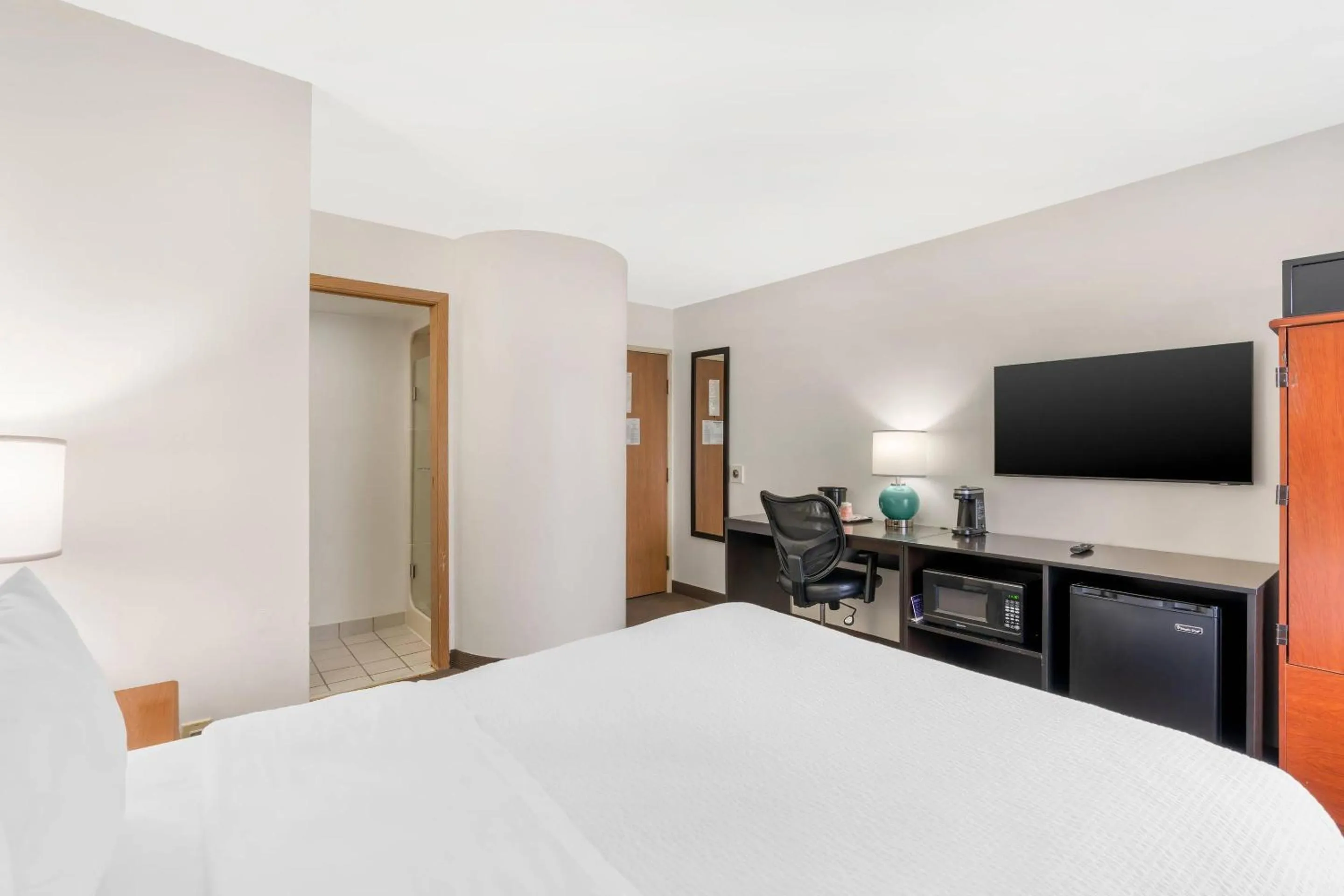 Bedroom, Bed in Sleep Inn Billings