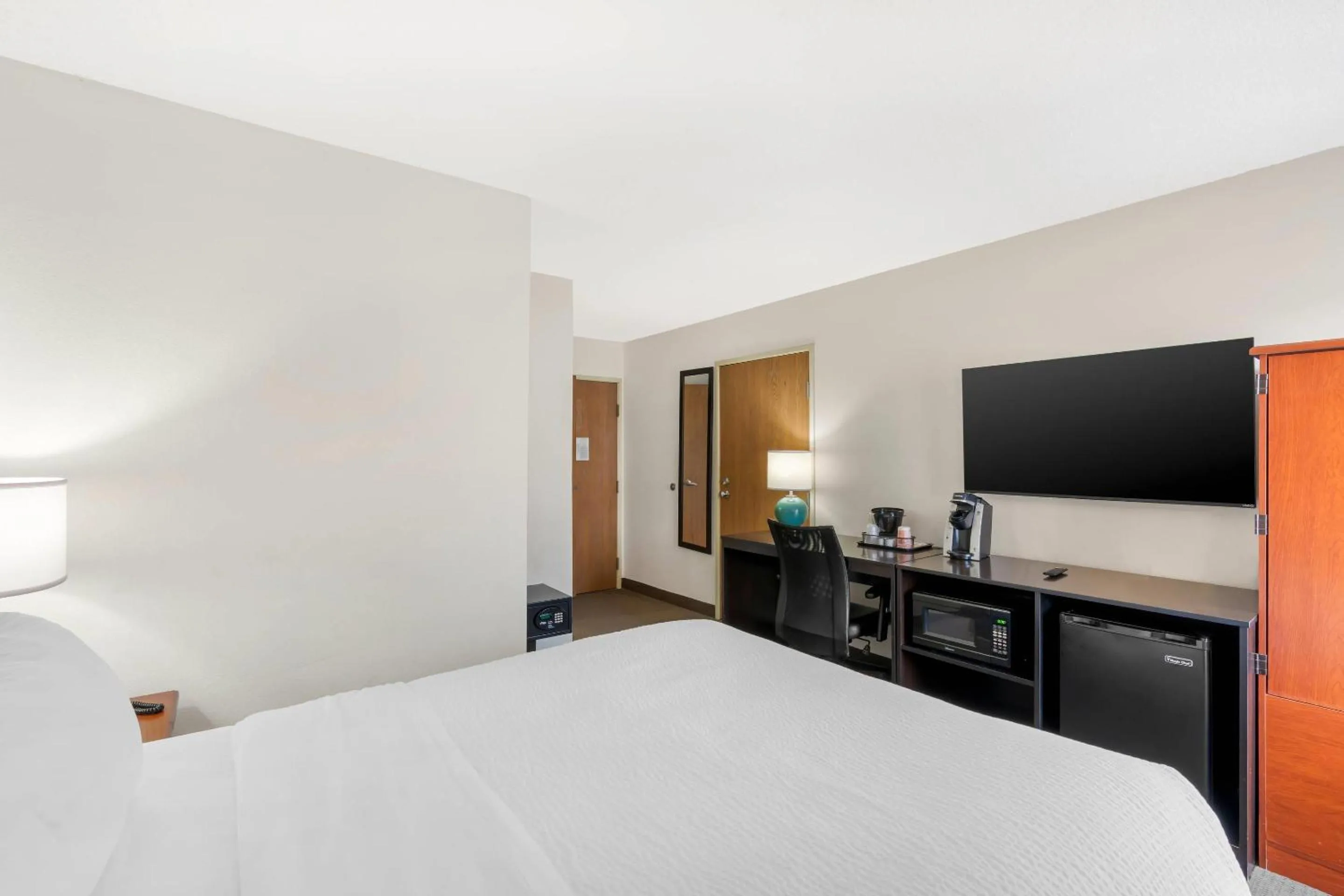 Bedroom, Bed in Sleep Inn Billings