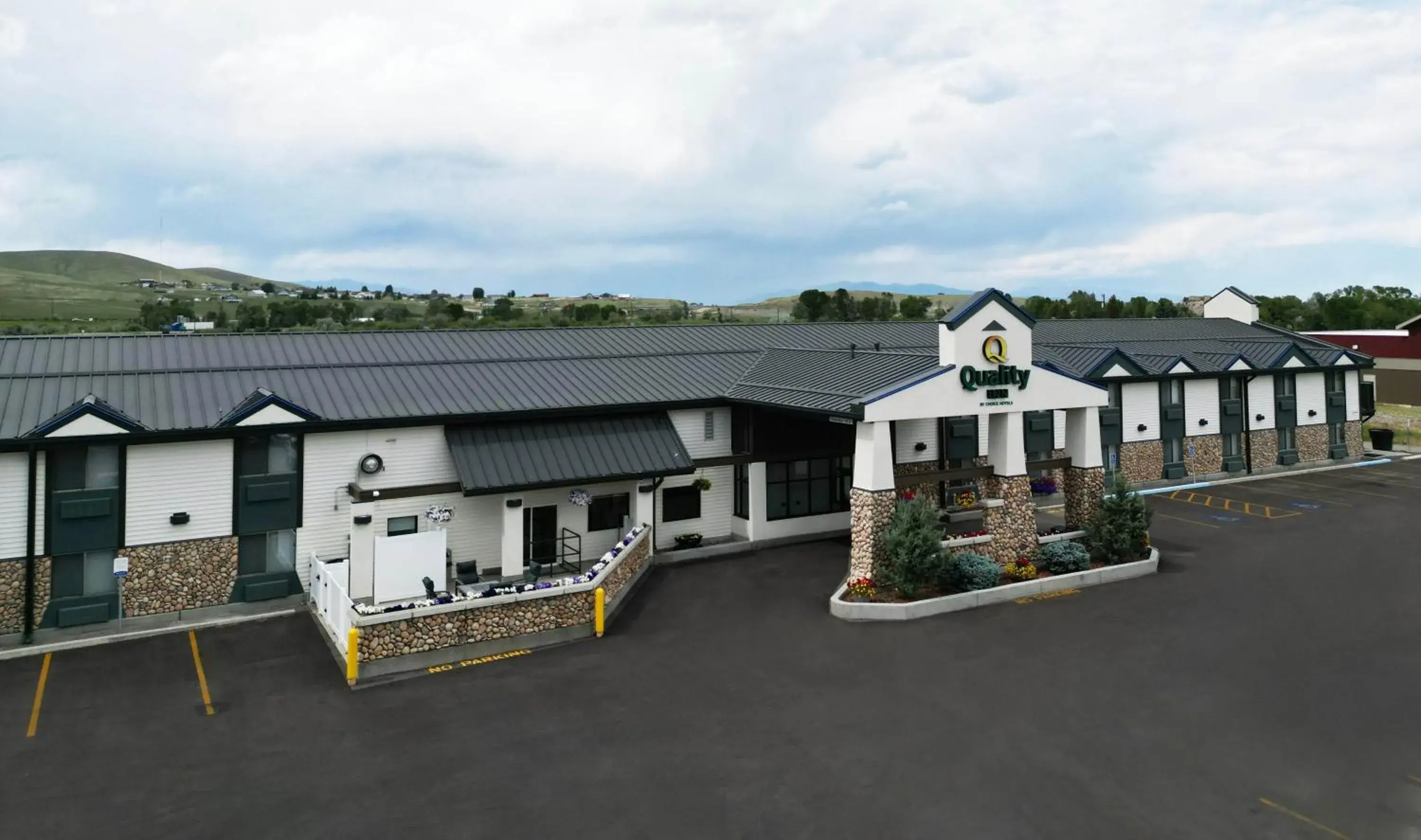 Property building in Quality Inn Dillon I-15 Property building in Quality Inn Dillon I-15