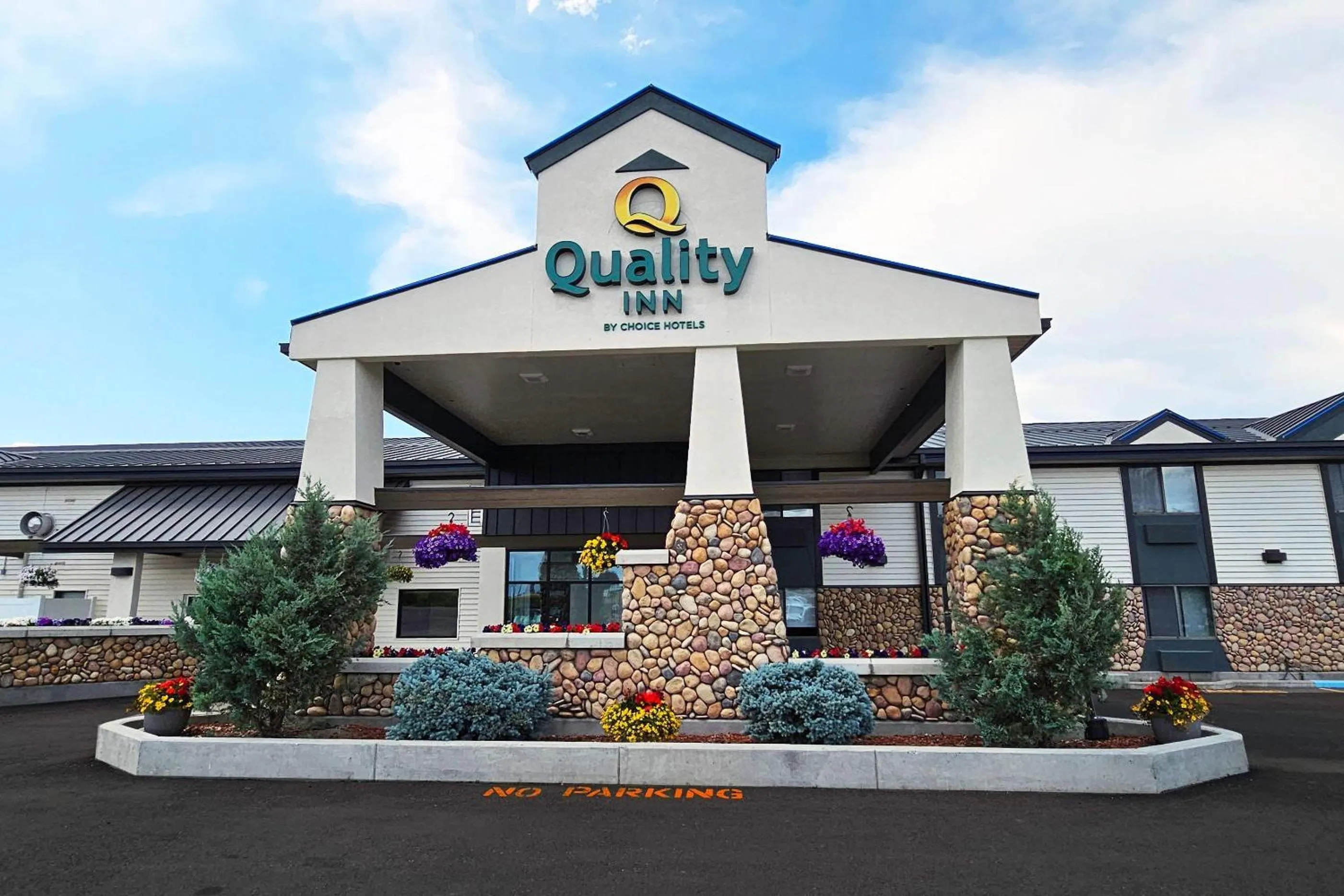 Property building in Quality Inn Dillon I-15