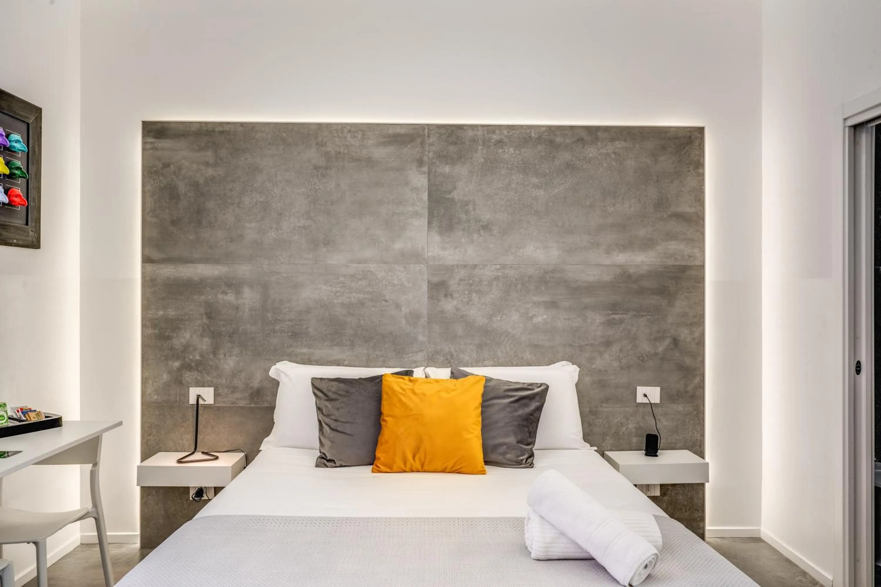 Bed in Gallery Suite Naples