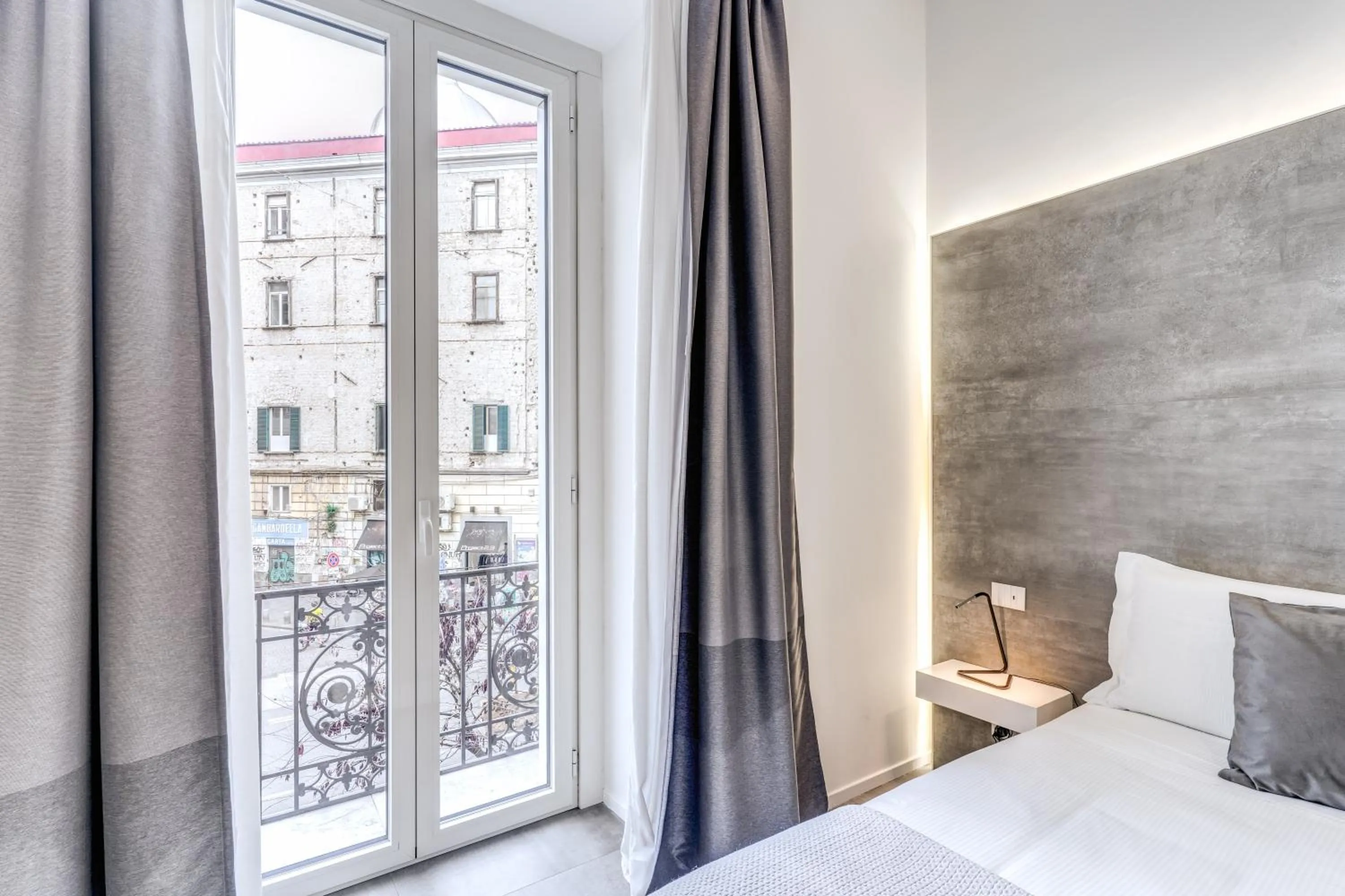 Bed in Gallery Suite Naples