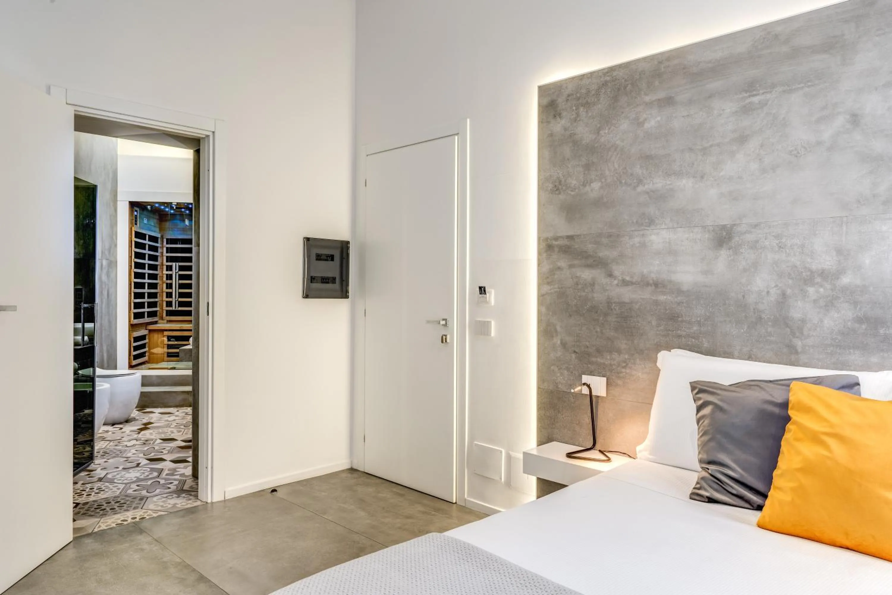 Bed in Gallery Suite Naples