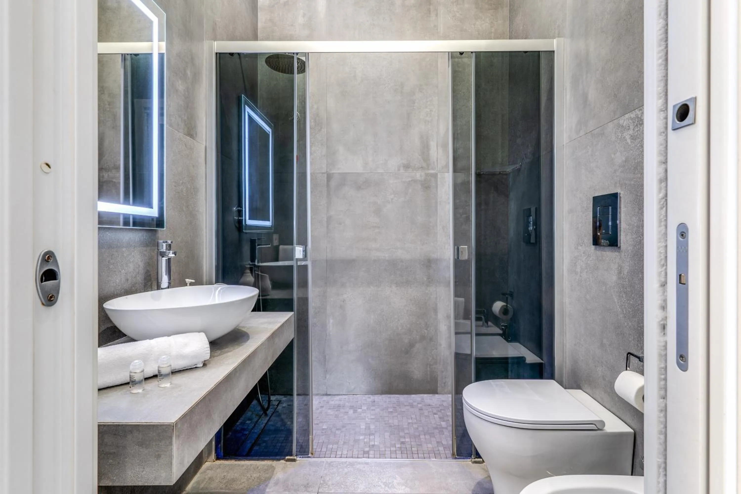 Shower in Gallery Suite Naples