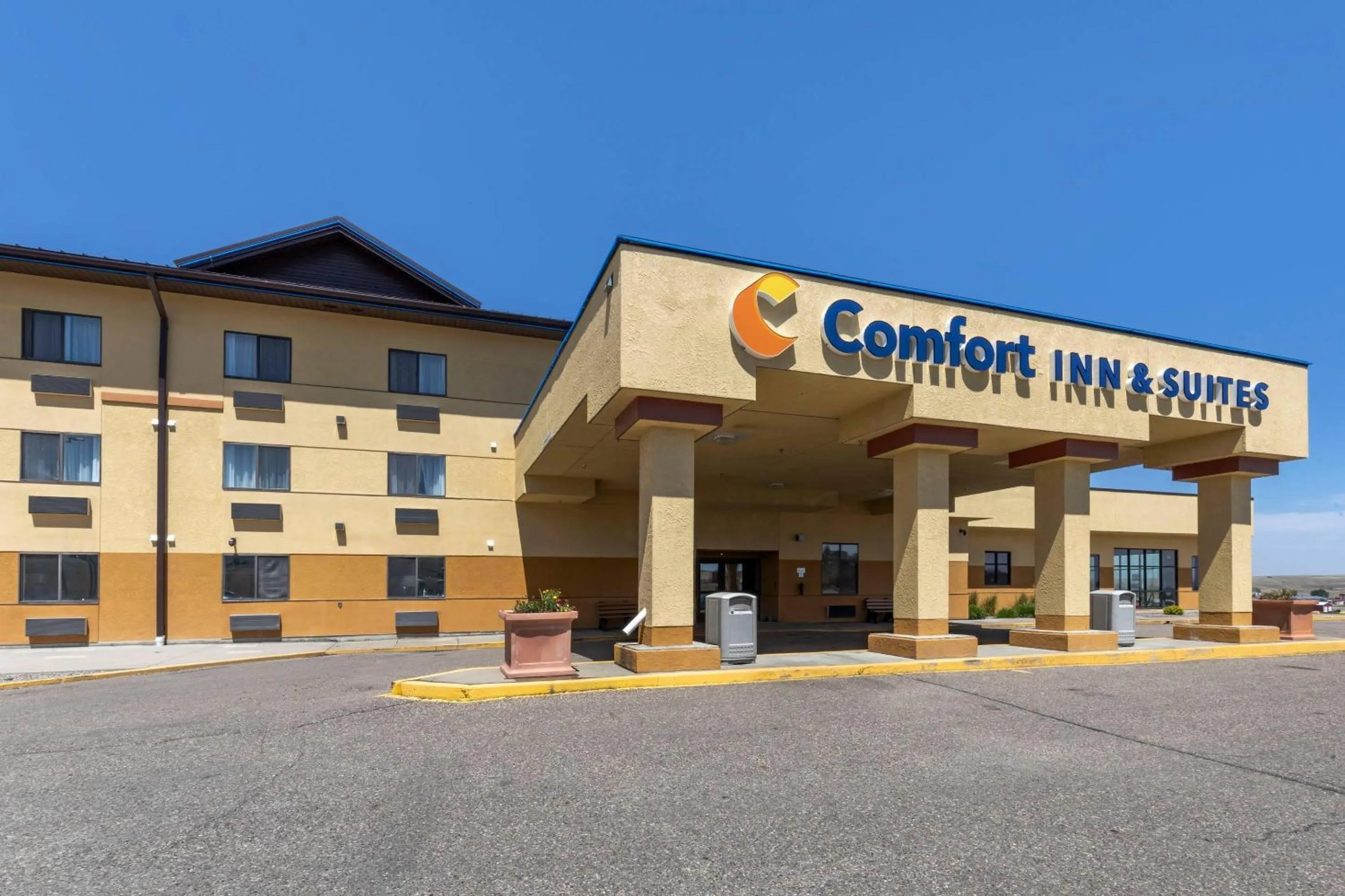 Property building in Comfort Inn & Suites Gateway to Glacier National Park