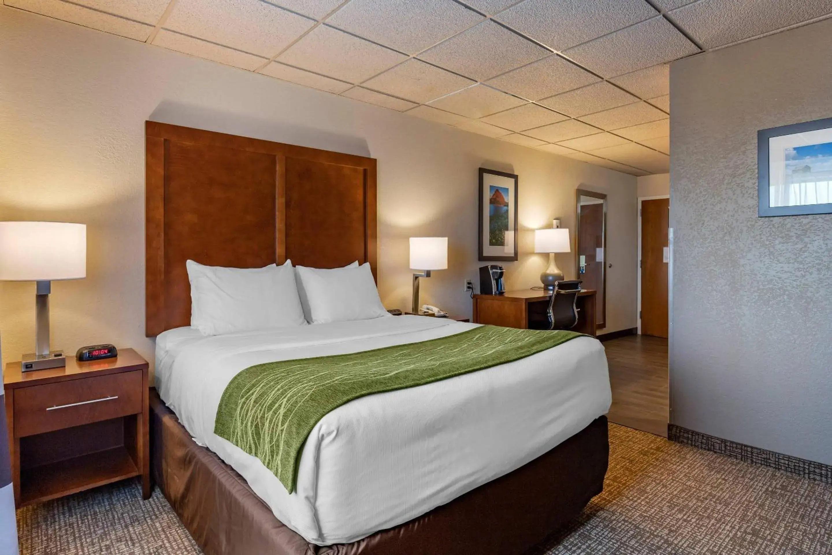 Bedroom, Bed in Comfort Inn & Suites Gateway to Glacier National Park Bedroom, Bed in Comfort Inn & Suites Gateway to Glacier National Park