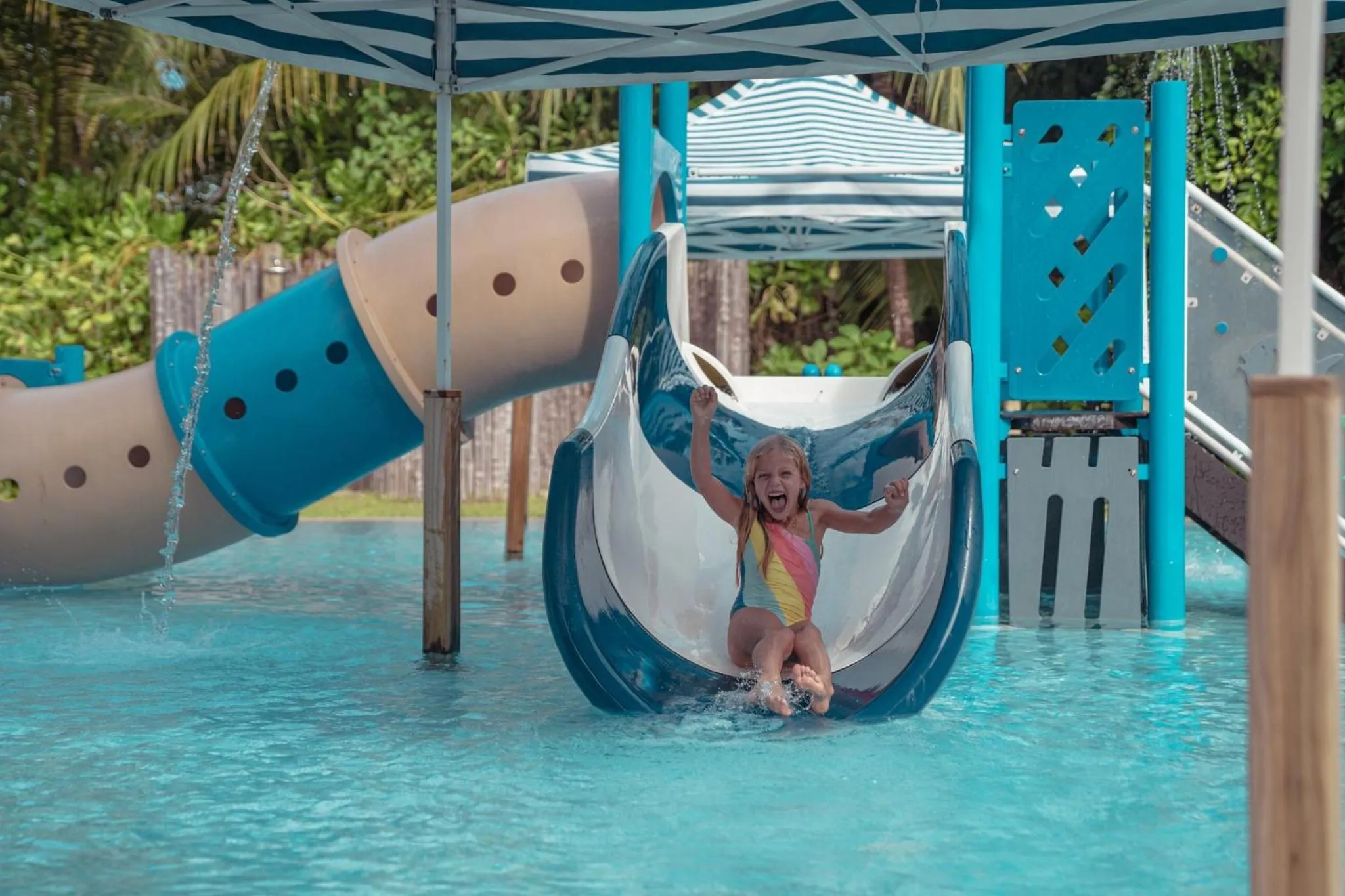 Area and facilities in Intercontinental Maldives Maamunagau Resort with Club benefits by IHG