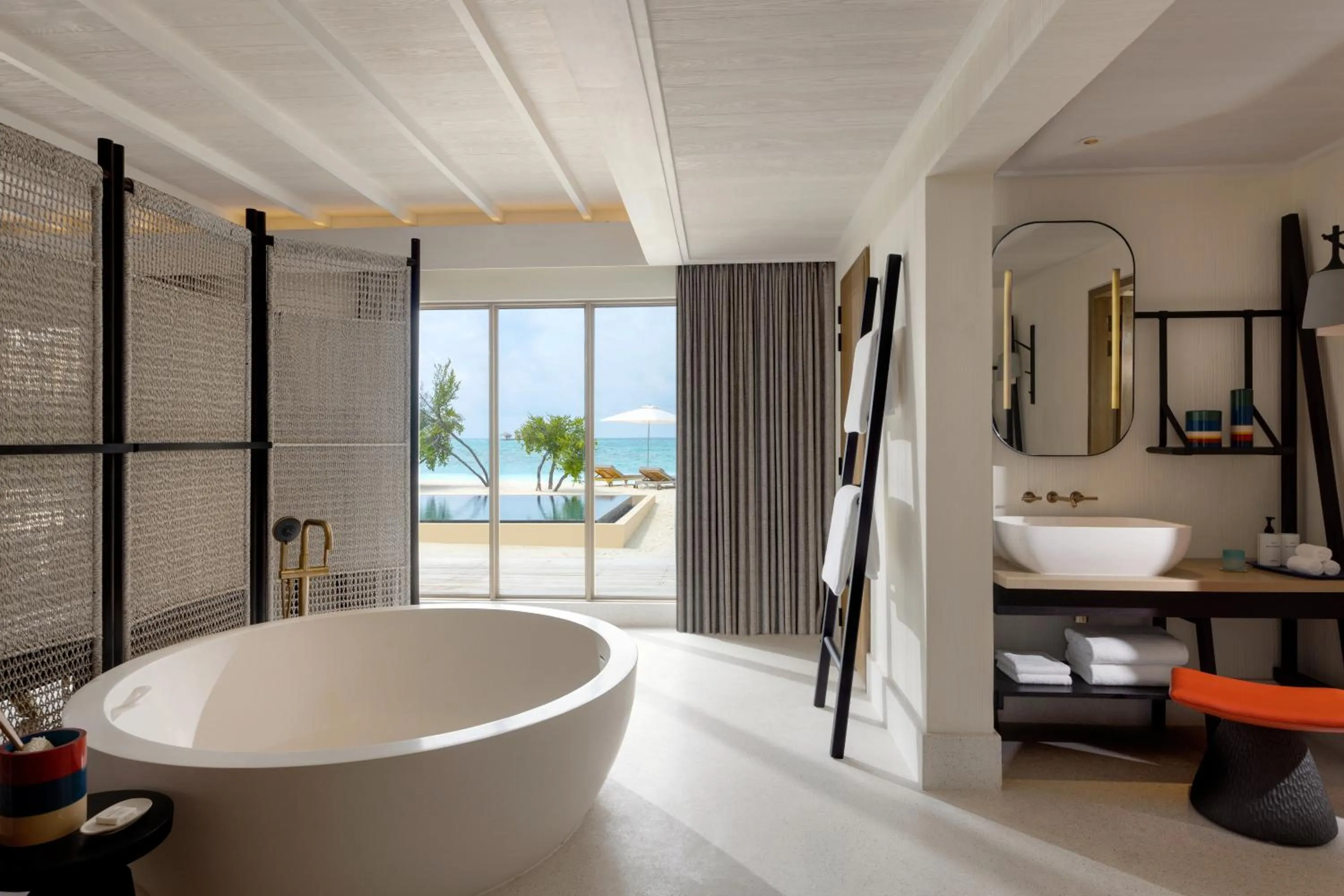 Bathroom in Intercontinental Maldives Maamunagau Resort with Club benefits by IHG