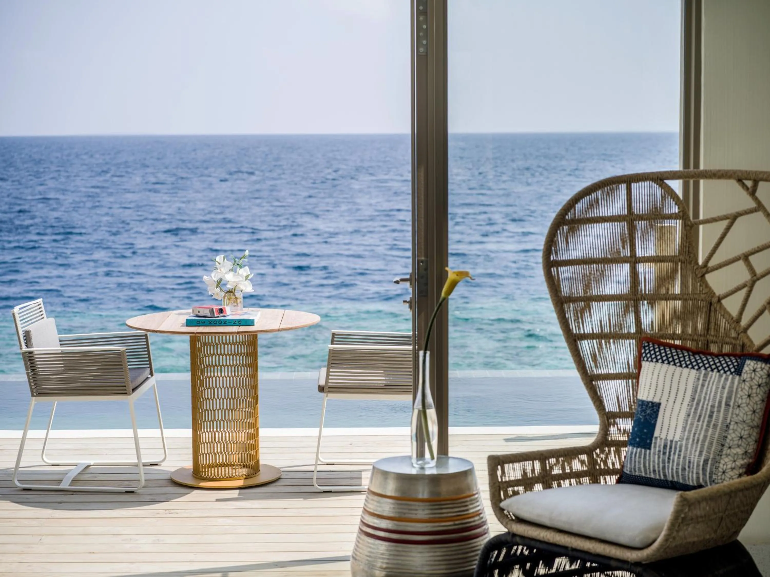 Photo of the whole room in Intercontinental Maldives Maamunagau Resort with Club benefits by IHG