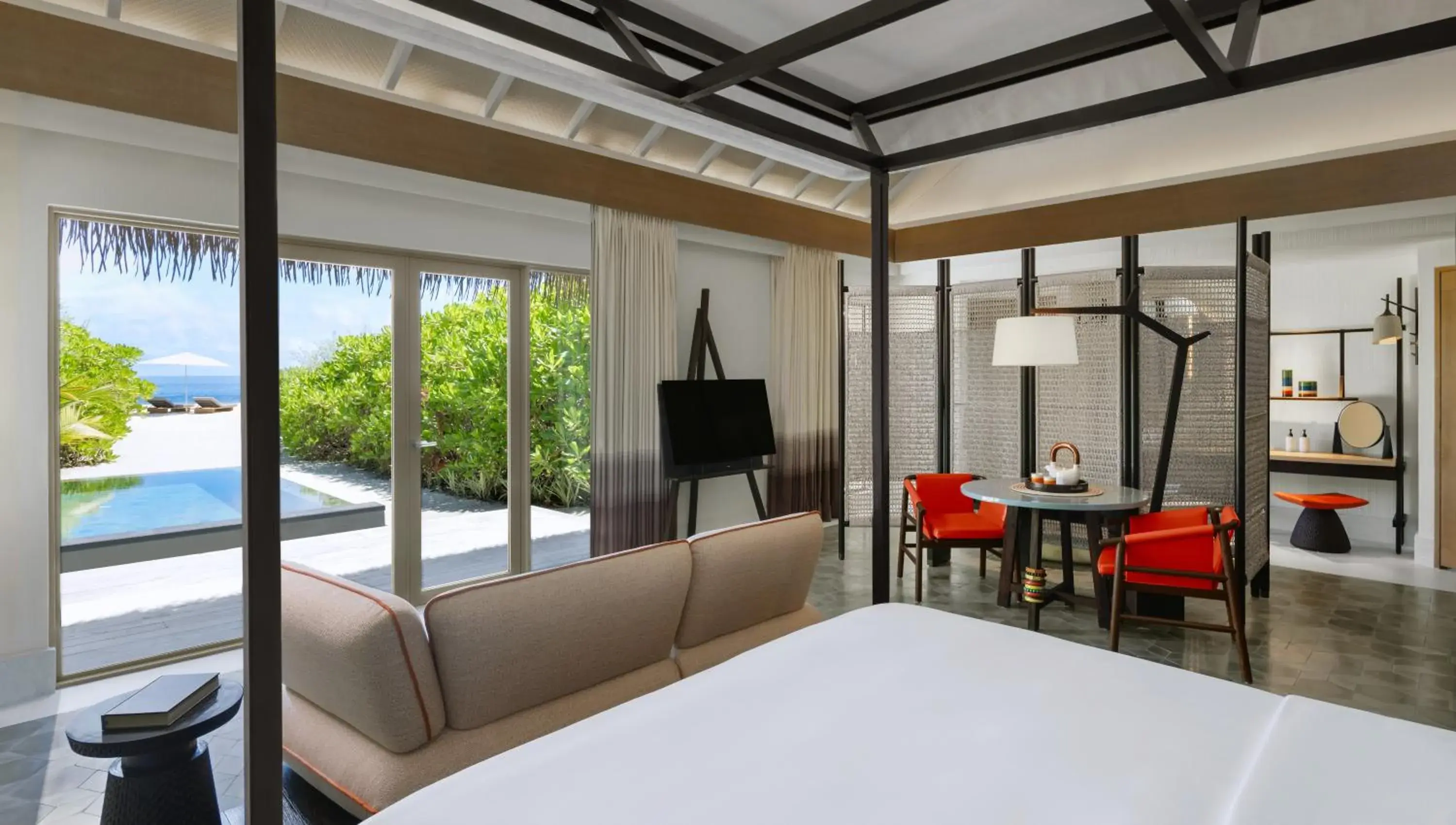 Sea view, Bed in Intercontinental Maldives Maamunagau Resort with Club benefits by IHG Sea view, Bed in Intercontinental Maldives Maamunagau Resort with Club benefits by IHG