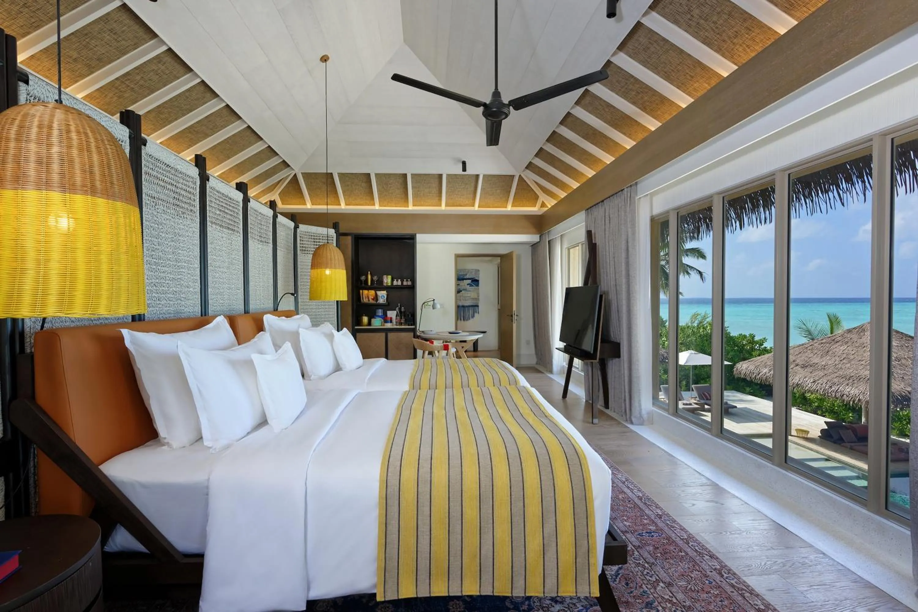 Photo of the whole room, Bed in Intercontinental Maldives Maamunagau Resort with Club benefits by IHG