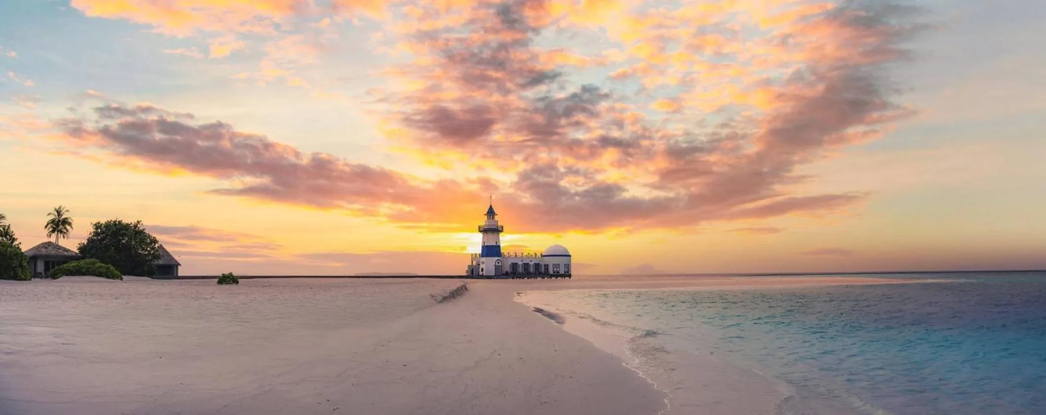 Beach in Intercontinental Maldives Maamunagau Resort with Club benefits by IHG