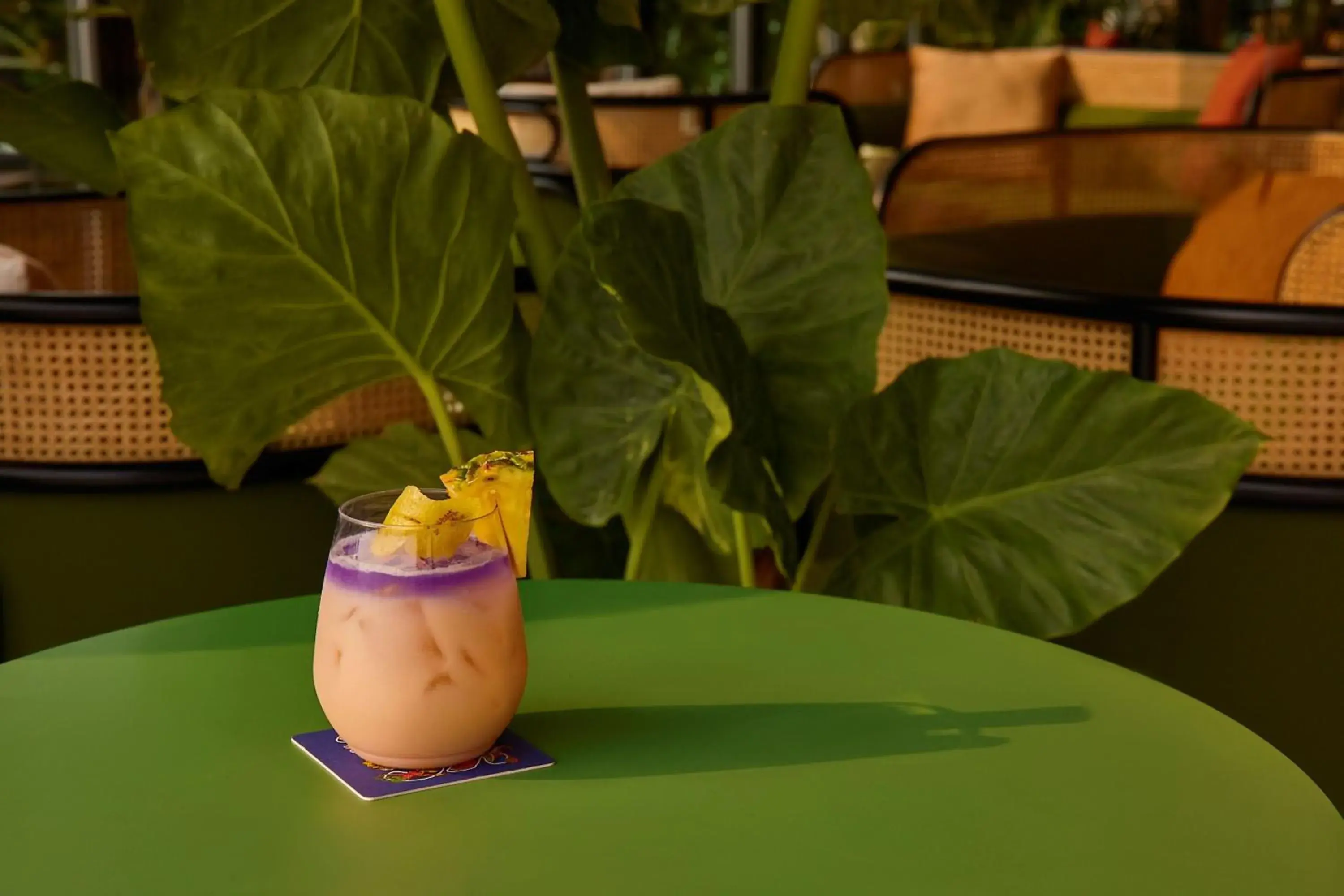 Lounge or bar in Hotel Indigo - Williamsburg - Brooklyn by IHG Lounge or bar in Hotel Indigo - Williamsburg - Brooklyn by IHG