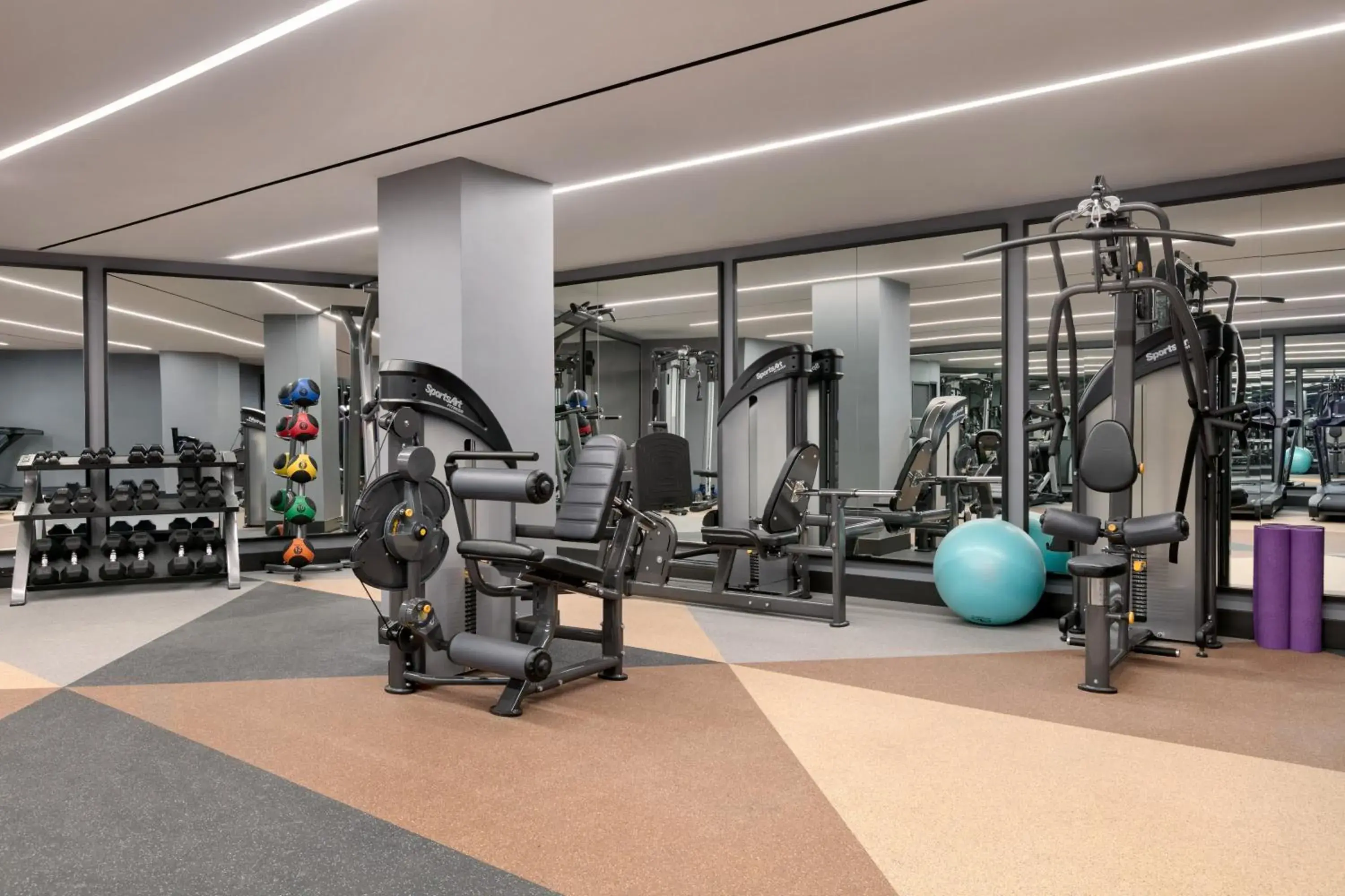 Fitness centre/facilities in Hotel Indigo - Williamsburg - Brooklyn by IHG Fitness centre/facilities in Hotel Indigo - Williamsburg - Brooklyn by IHG