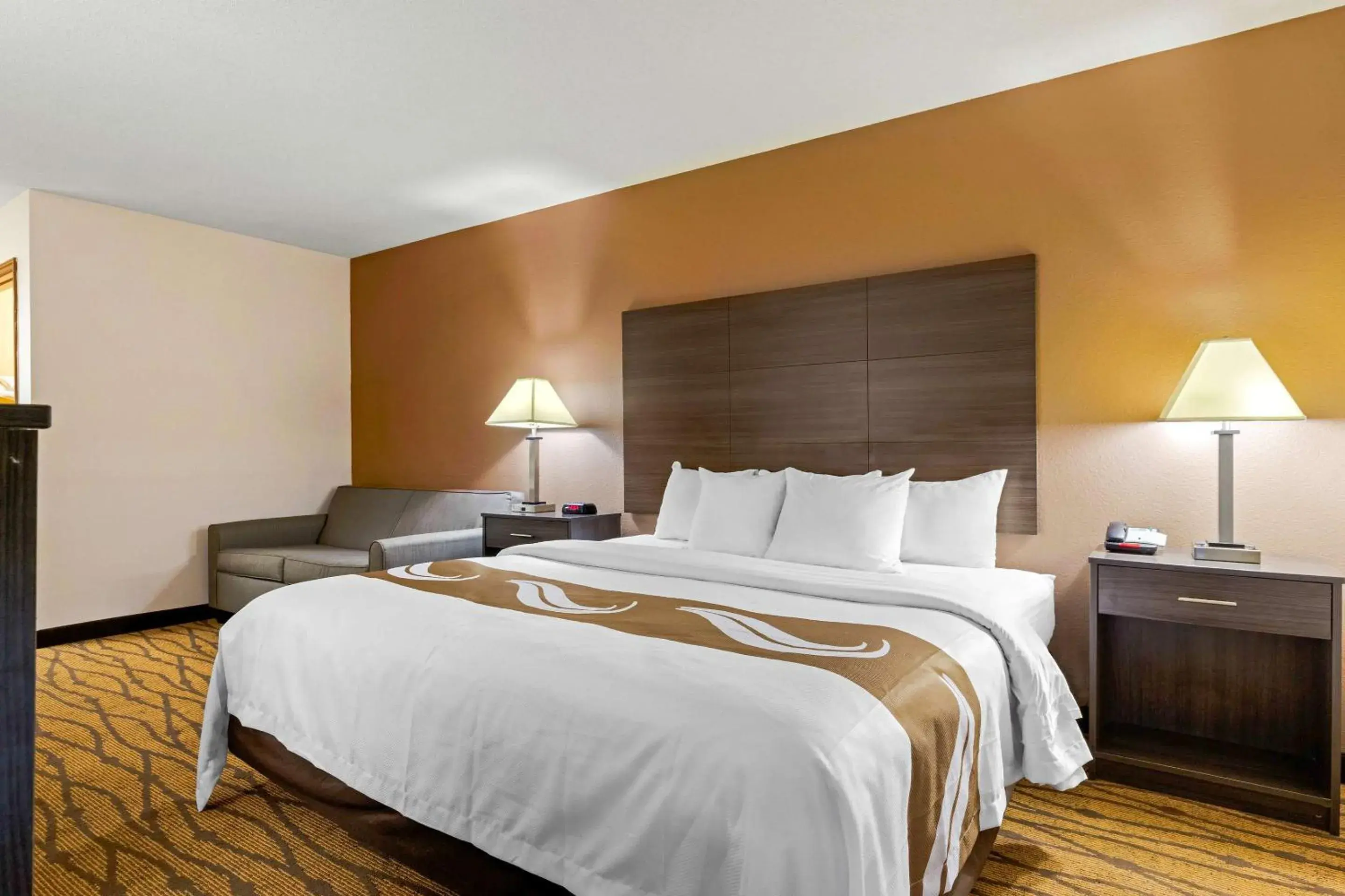 Bedroom, Bed in Quality Inn High Point - Archdale Bedroom, Bed in Quality Inn High Point - Archdale