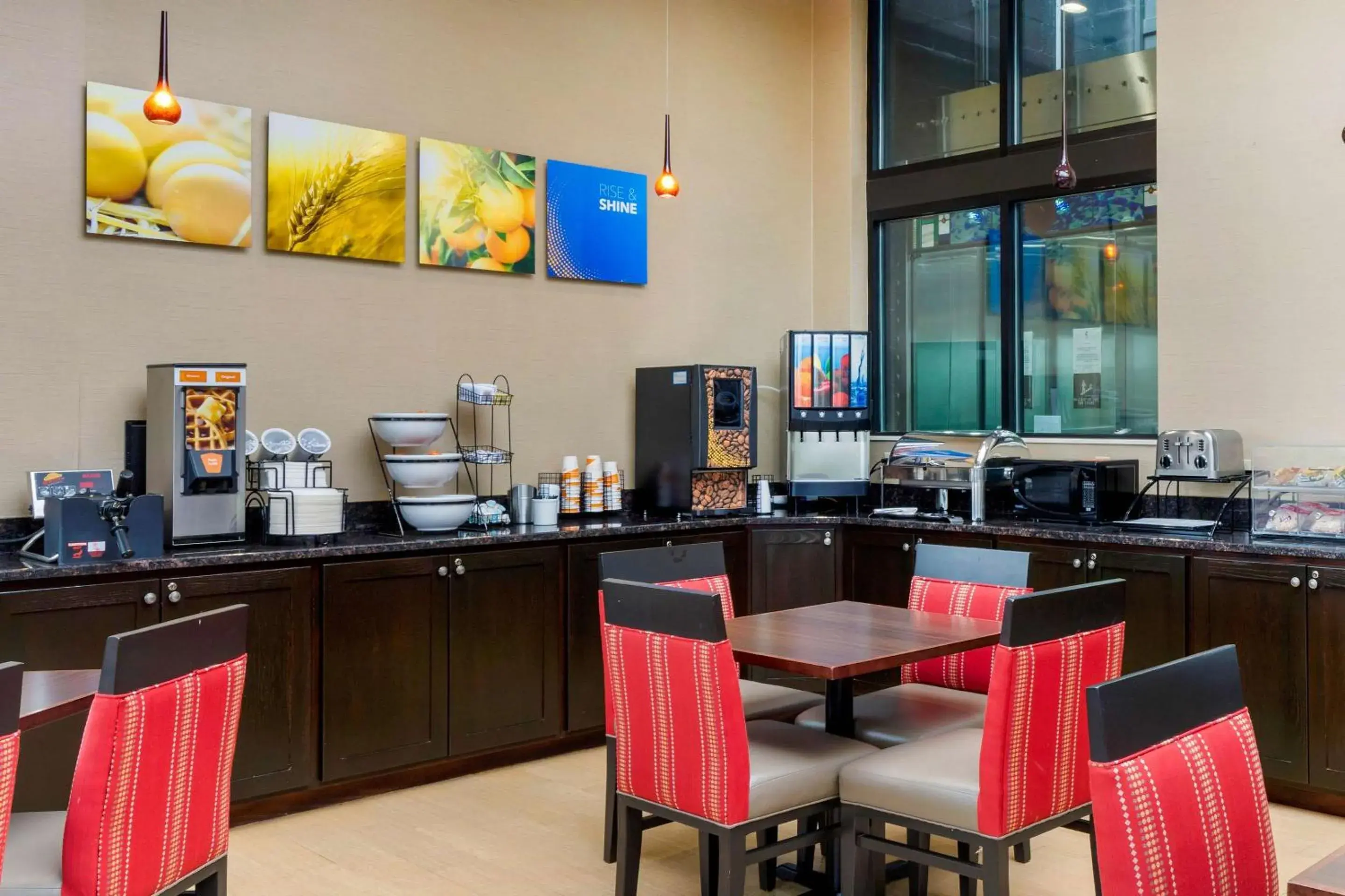 Breakfast in Comfort Inn Mars Hill Breakfast in Comfort Inn Mars Hill