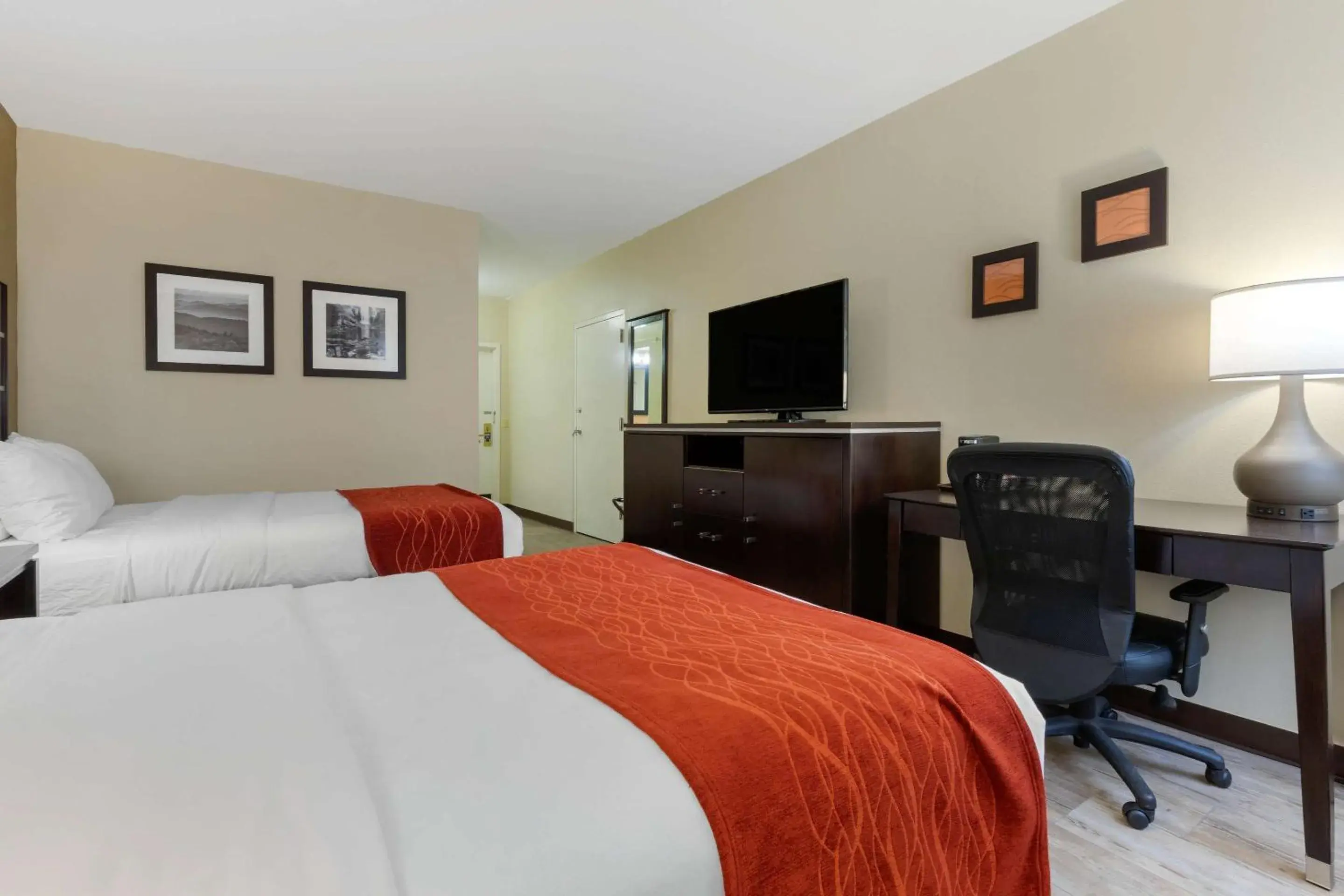 Bedroom, Bed in Comfort Inn Mars Hill Bedroom, Bed in Comfort Inn Mars Hill