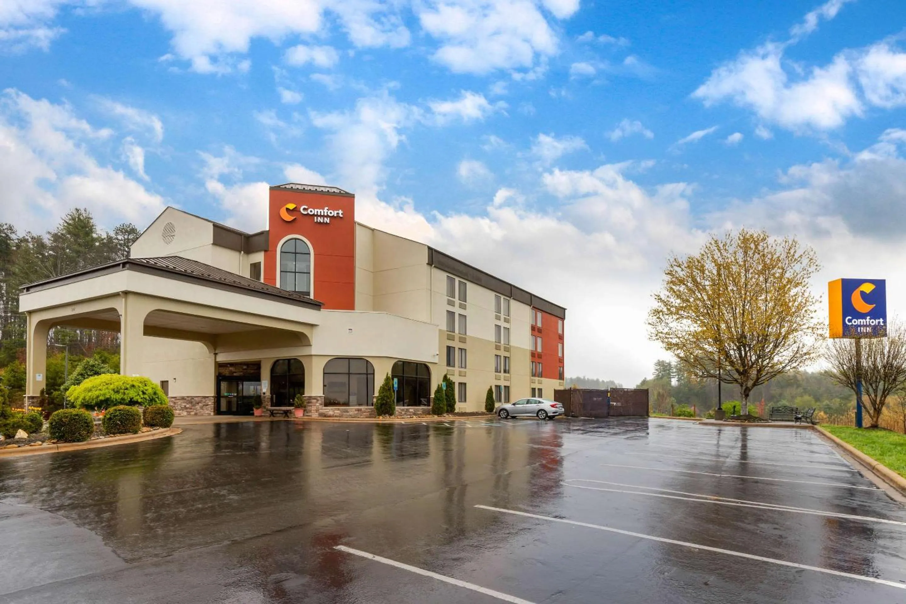 Property building in Comfort Inn North of Asheville