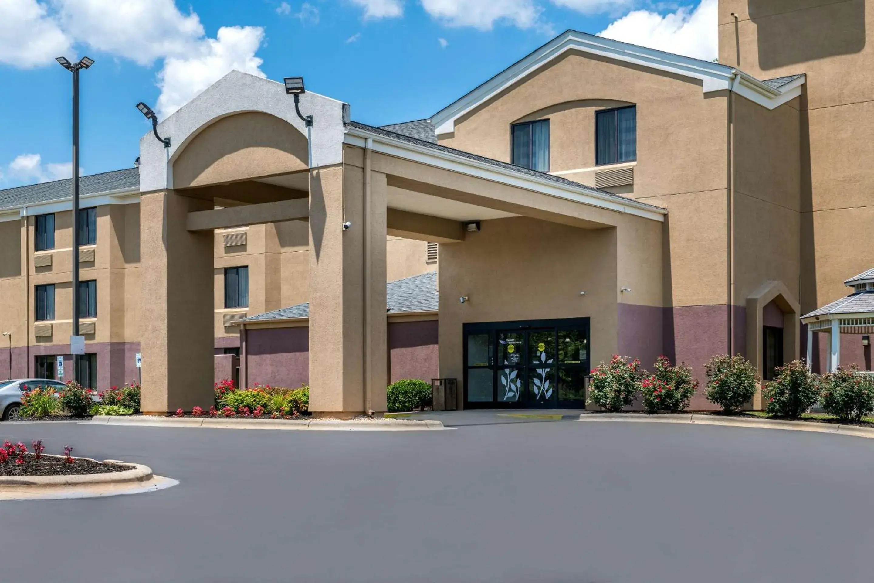 Property building in Sleep Inn Statesville I-40 Property building in Sleep Inn Statesville I-40