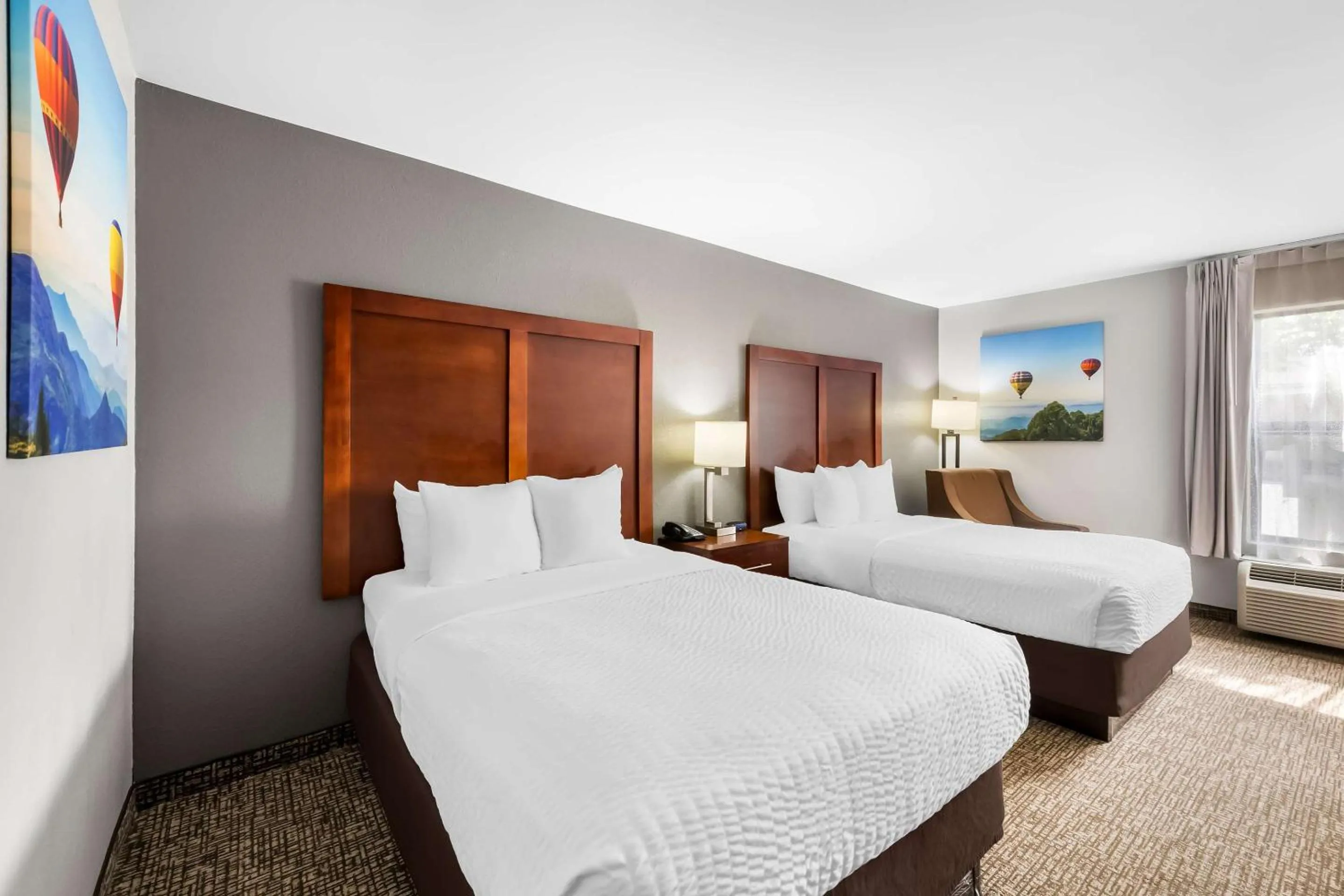 Bedroom, Bed in Comfort Inn Apex - Holly Springs