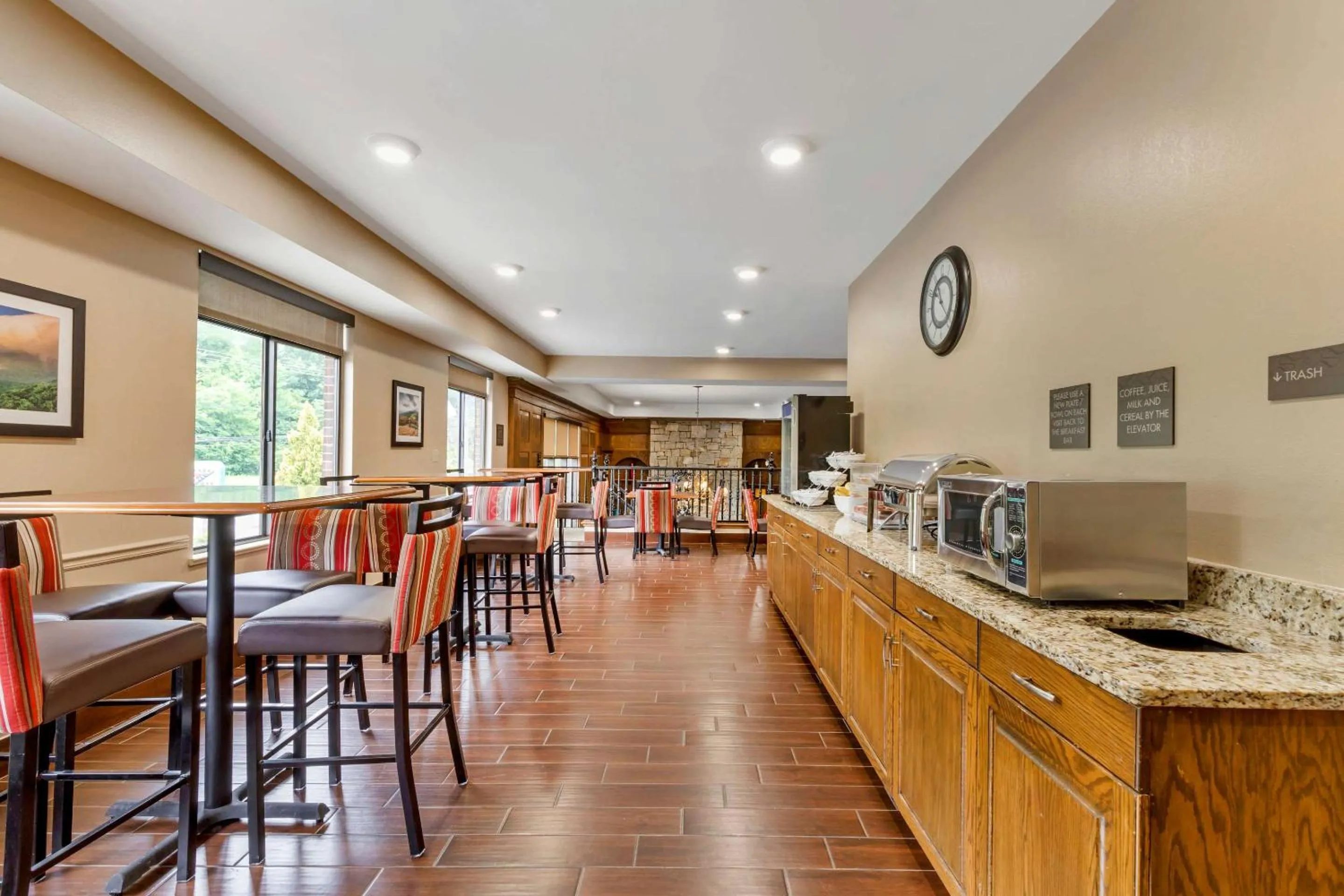 Breakfast in Comfort Suites Boone - University Area