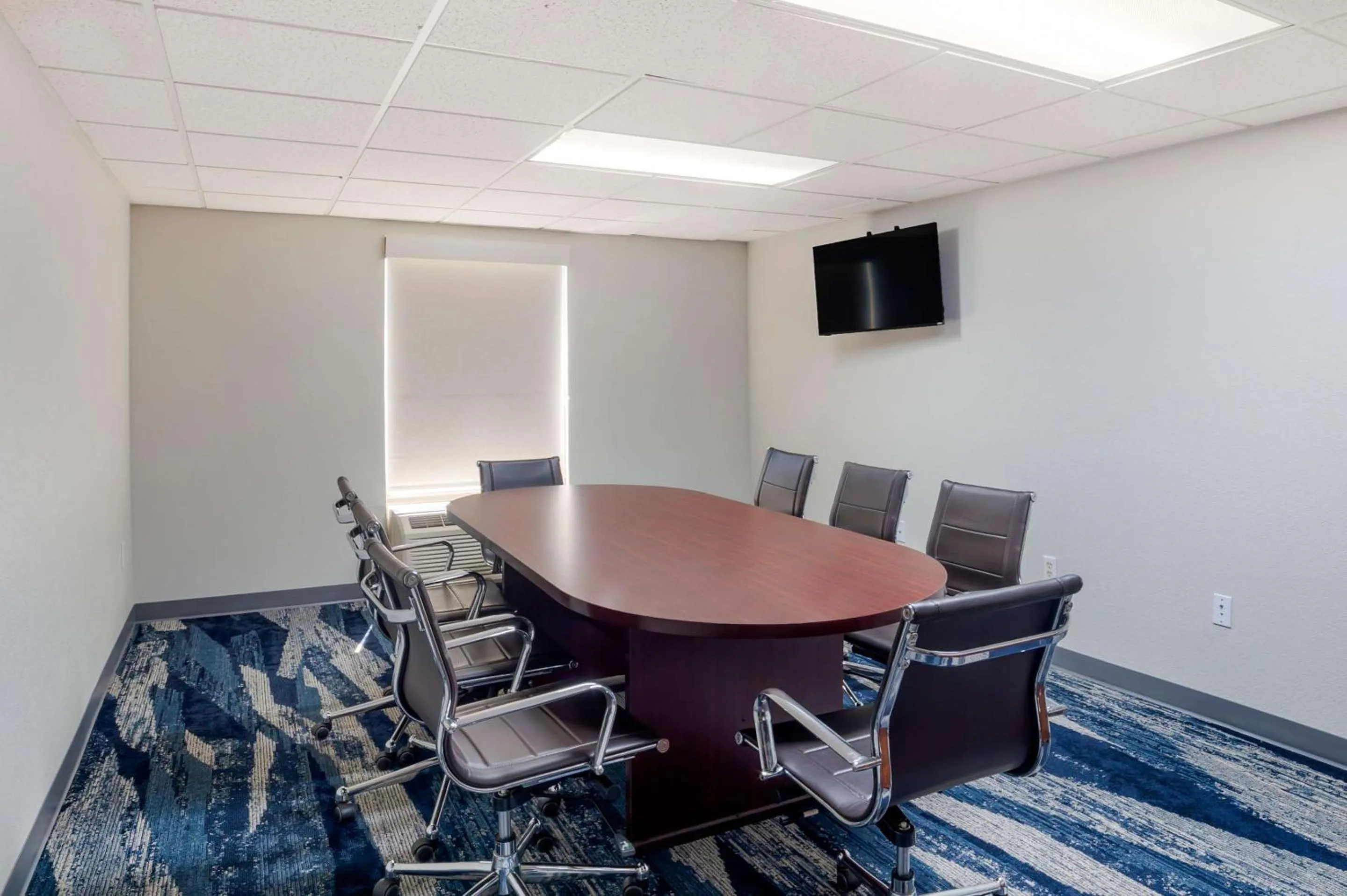 Meeting/conference room in Comfort Inn Asheville Airport