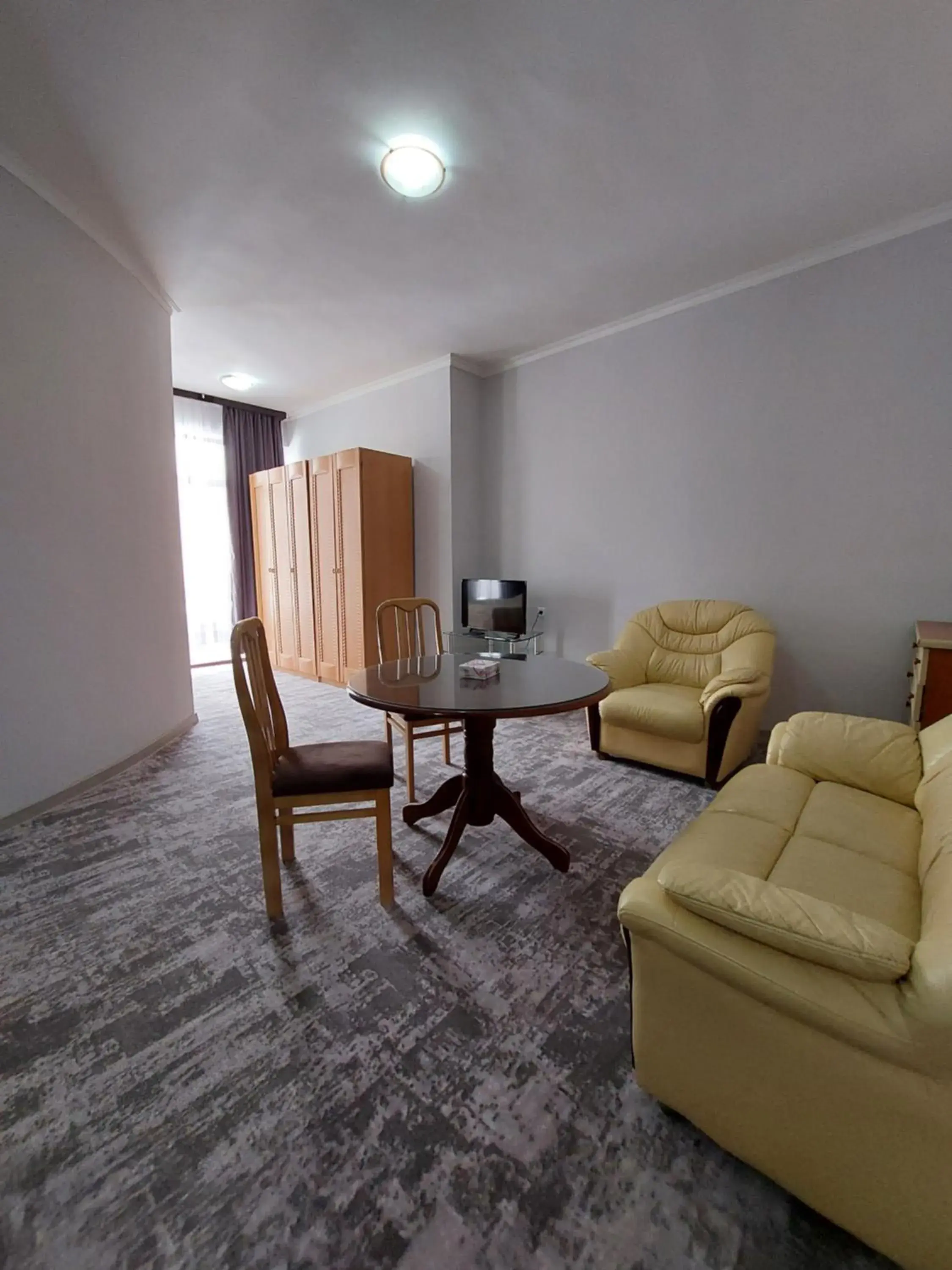 One-Bedroom Suite - single occupancy in University Hotel Tsakhkadzor One-Bedroom Suite - single occupancy in University Hotel Tsakhkadzor