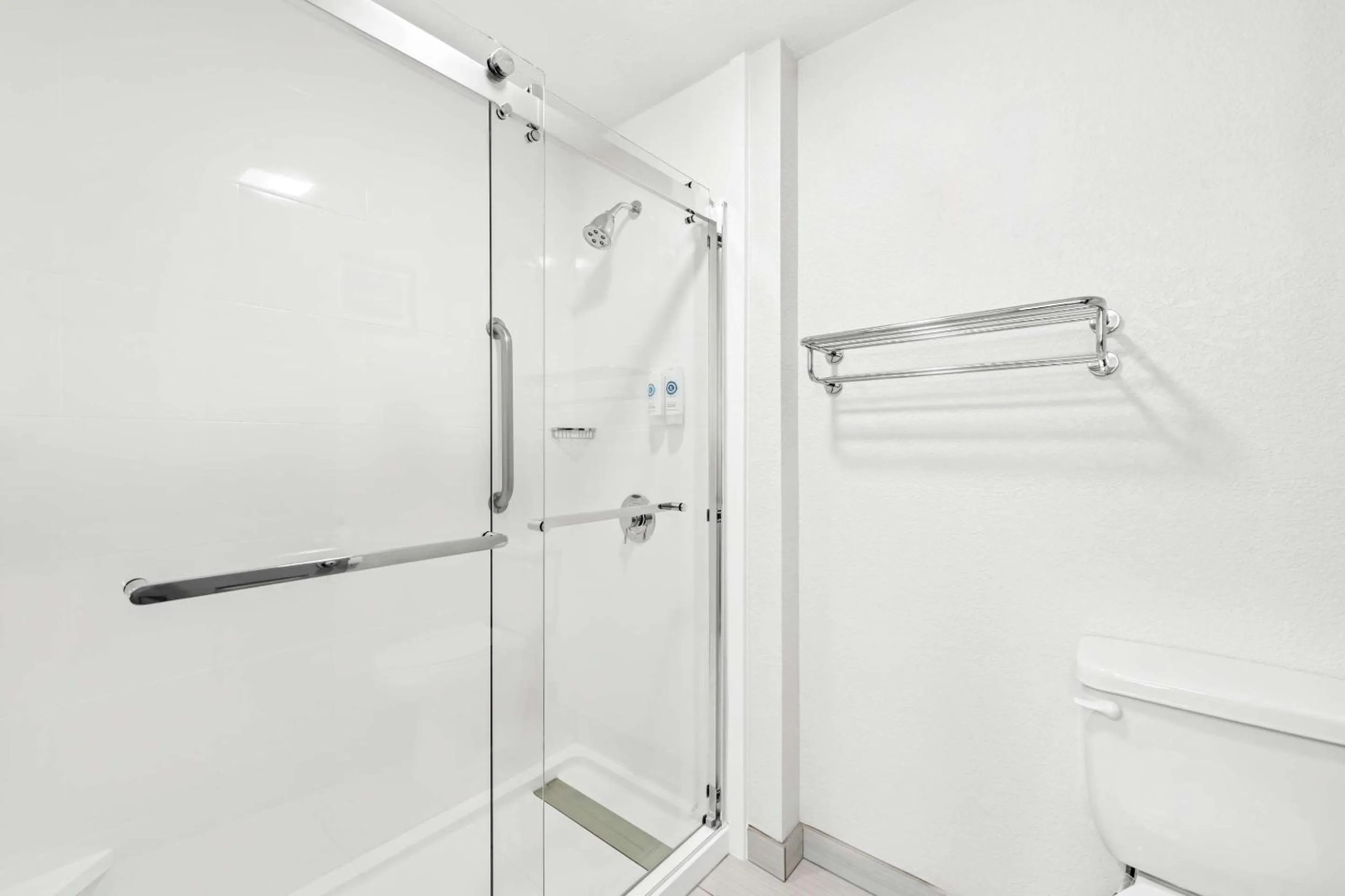 Bedroom in Comfort Inn near Great Smoky Mountain National Park