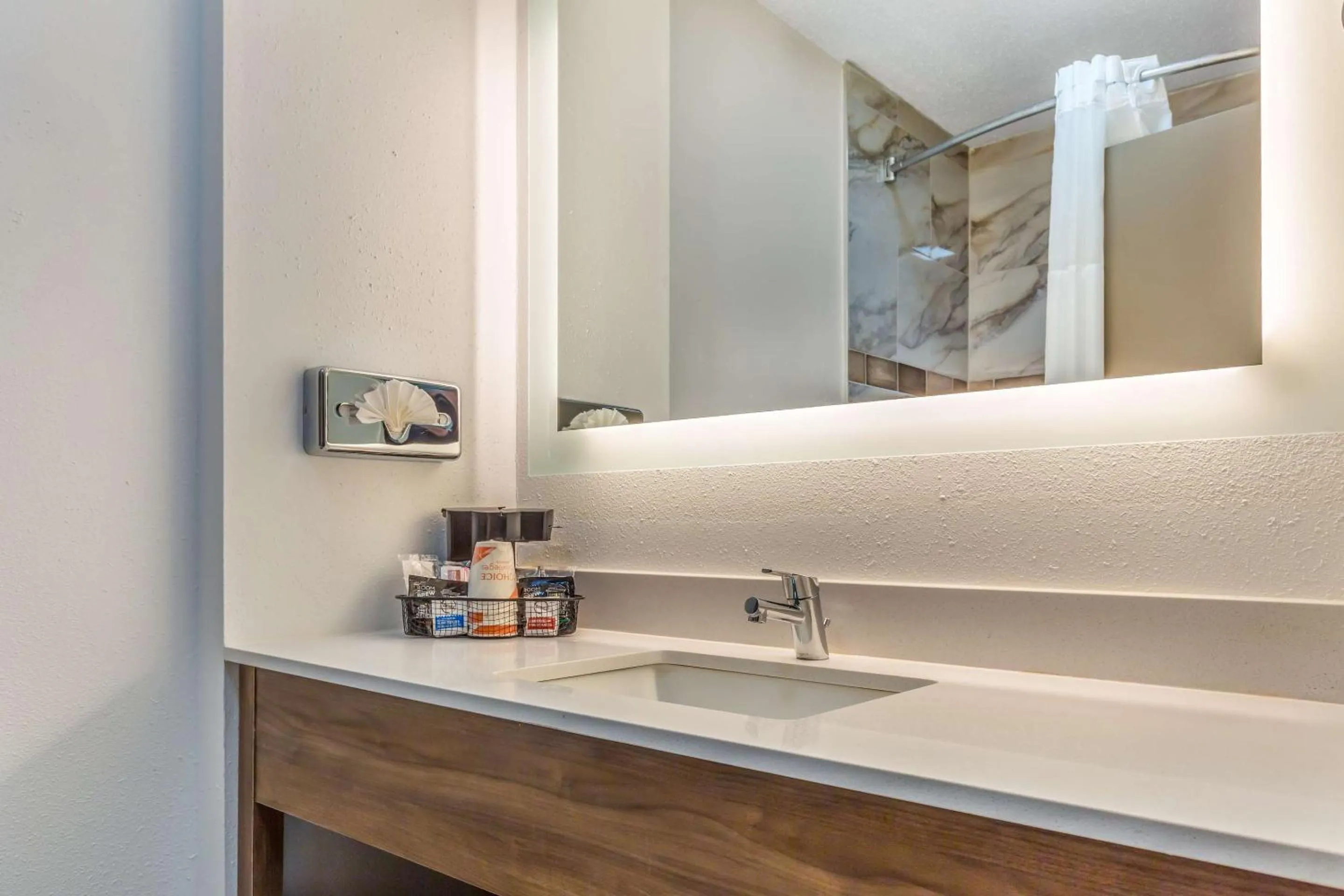 Bedroom in Quality Inn Asheboro South