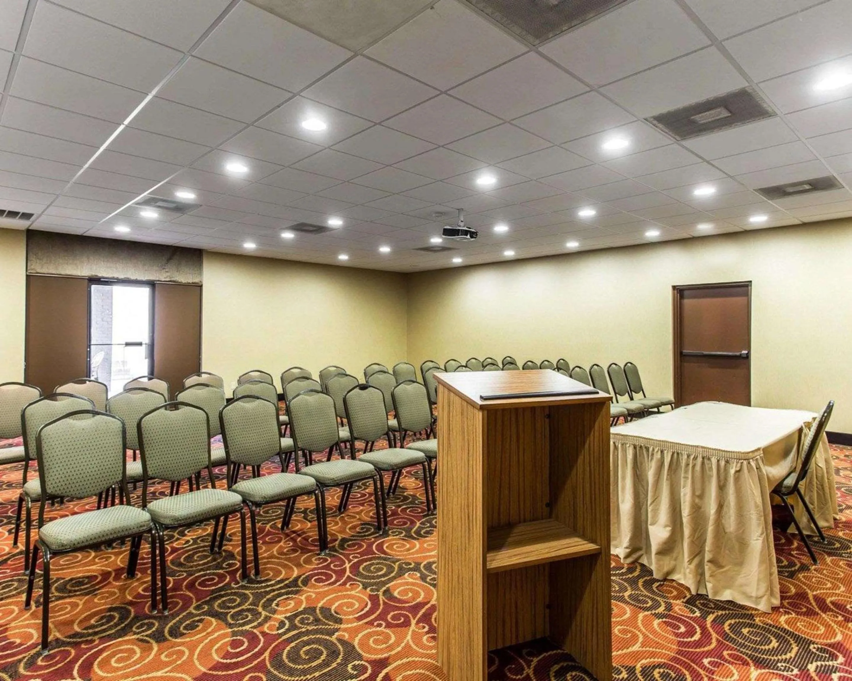 Meeting/conference room in Quality Suites Hickory South