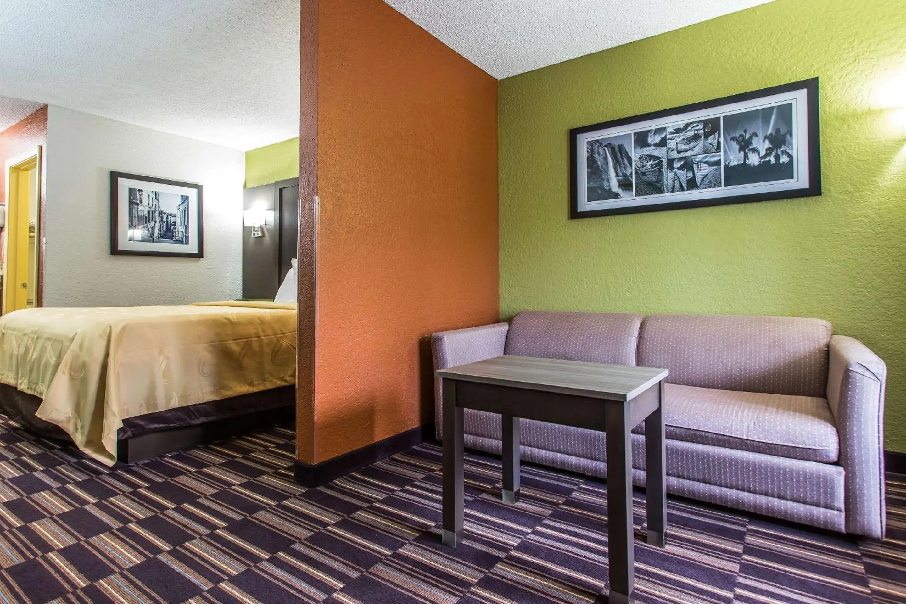 Queen Suite - Non-Smoking in Quality Inn Albemarle Queen Suite - Non-Smoking in Quality Inn Albemarle