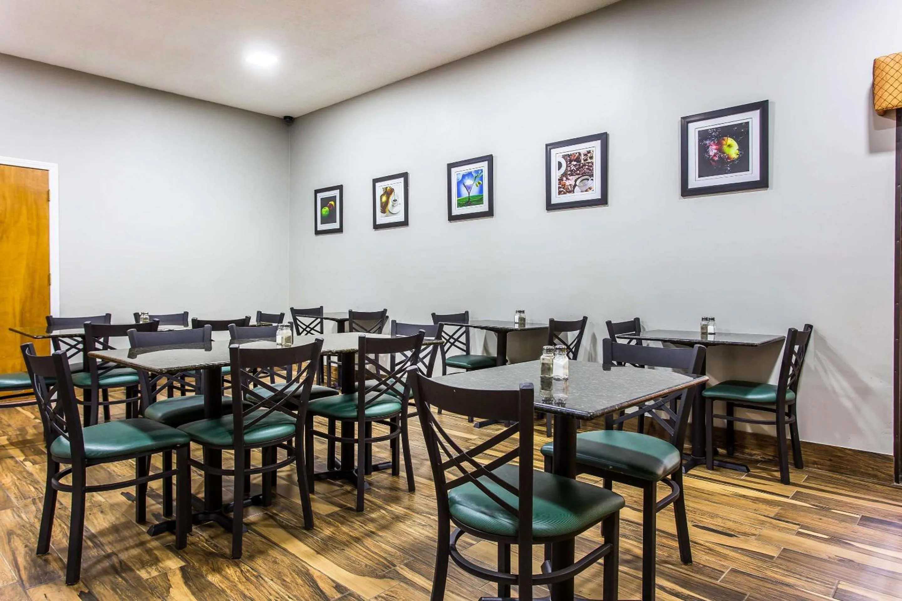 Breakfast in Quality Inn Albemarle