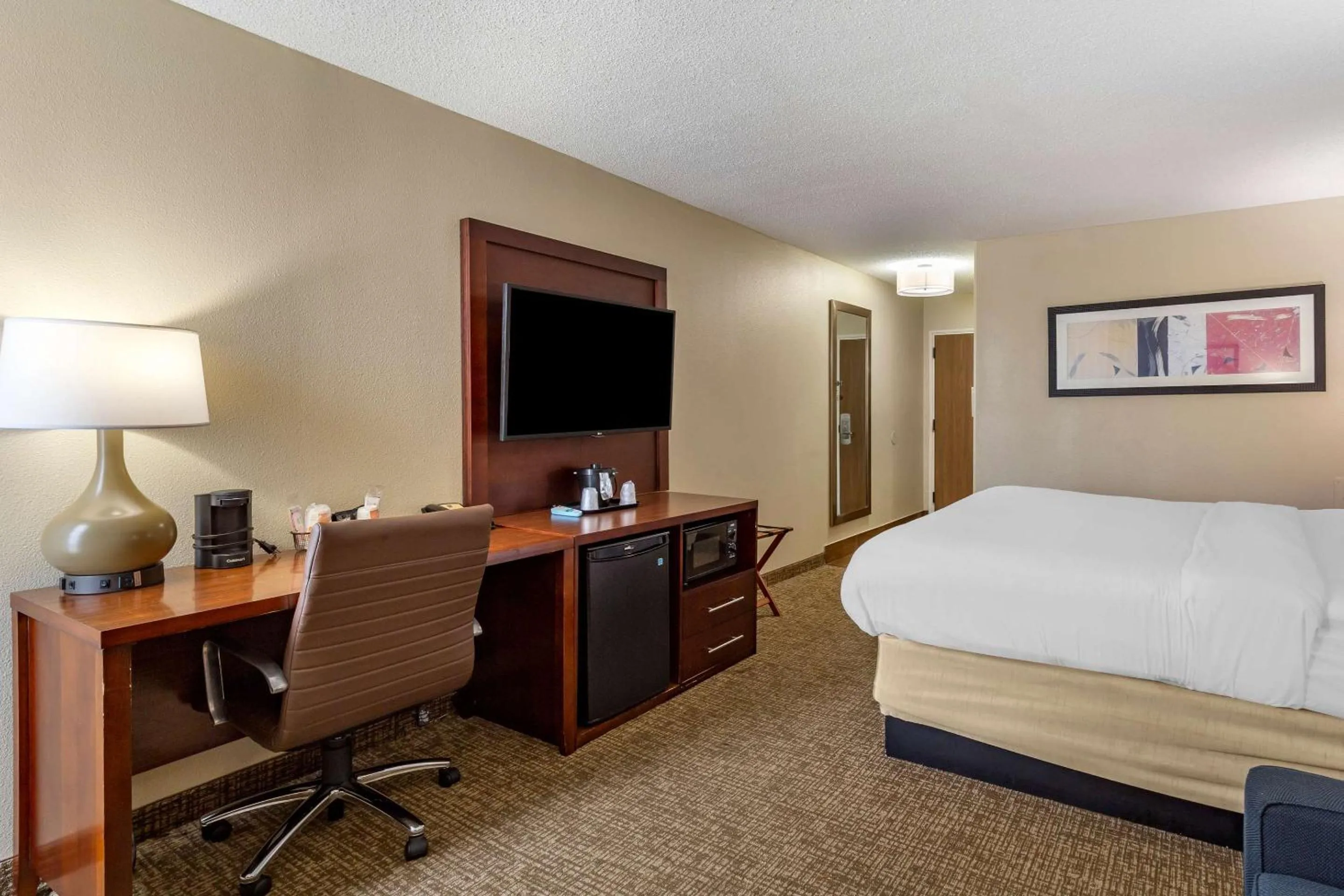 Bedroom, Bed in Comfort Inn Laurinburg