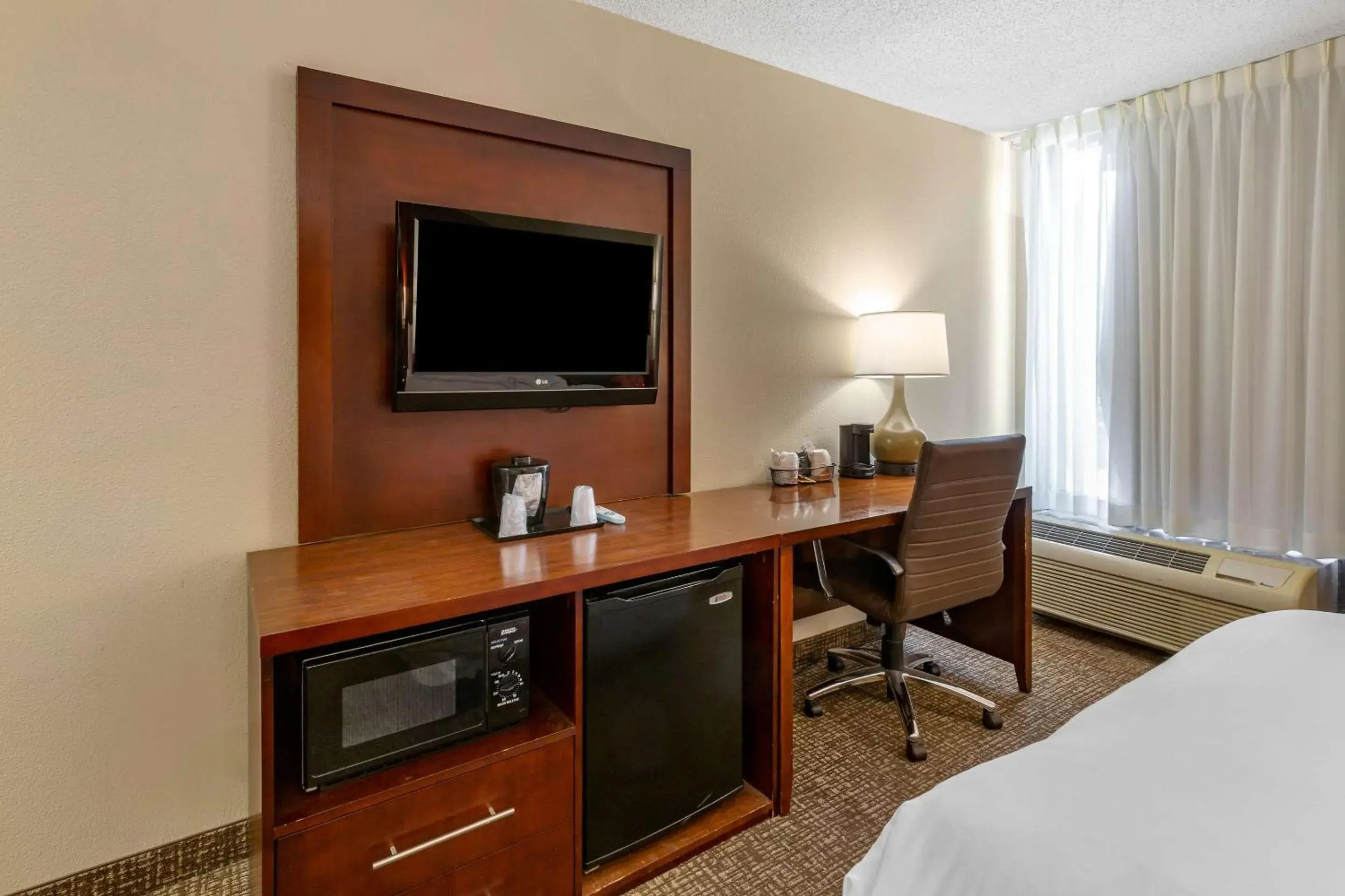 Bedroom, Bed in Comfort Inn Laurinburg Bedroom, Bed in Comfort Inn Laurinburg