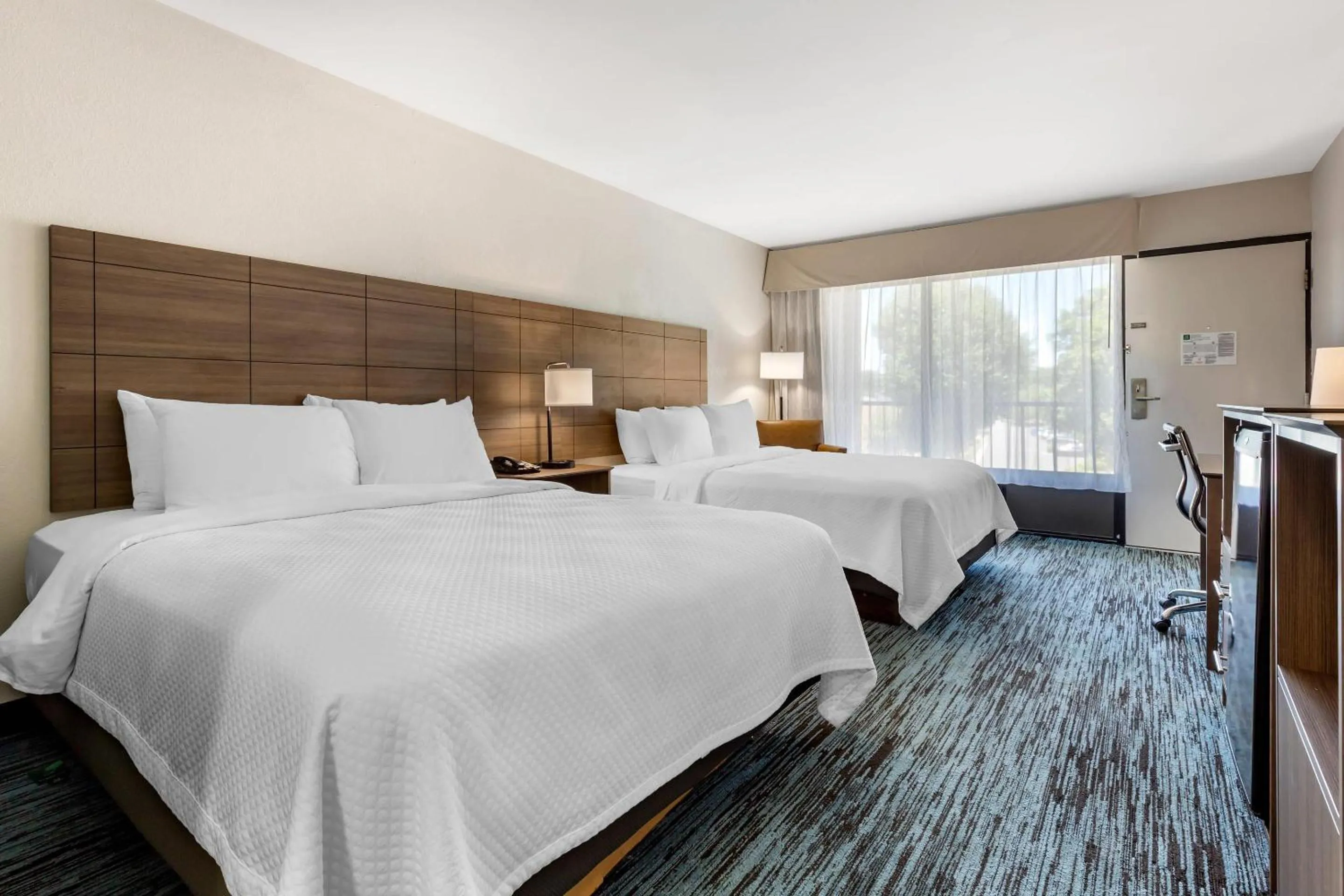 Bedroom, Bed in Quality Inn Mount Airy Mayberry