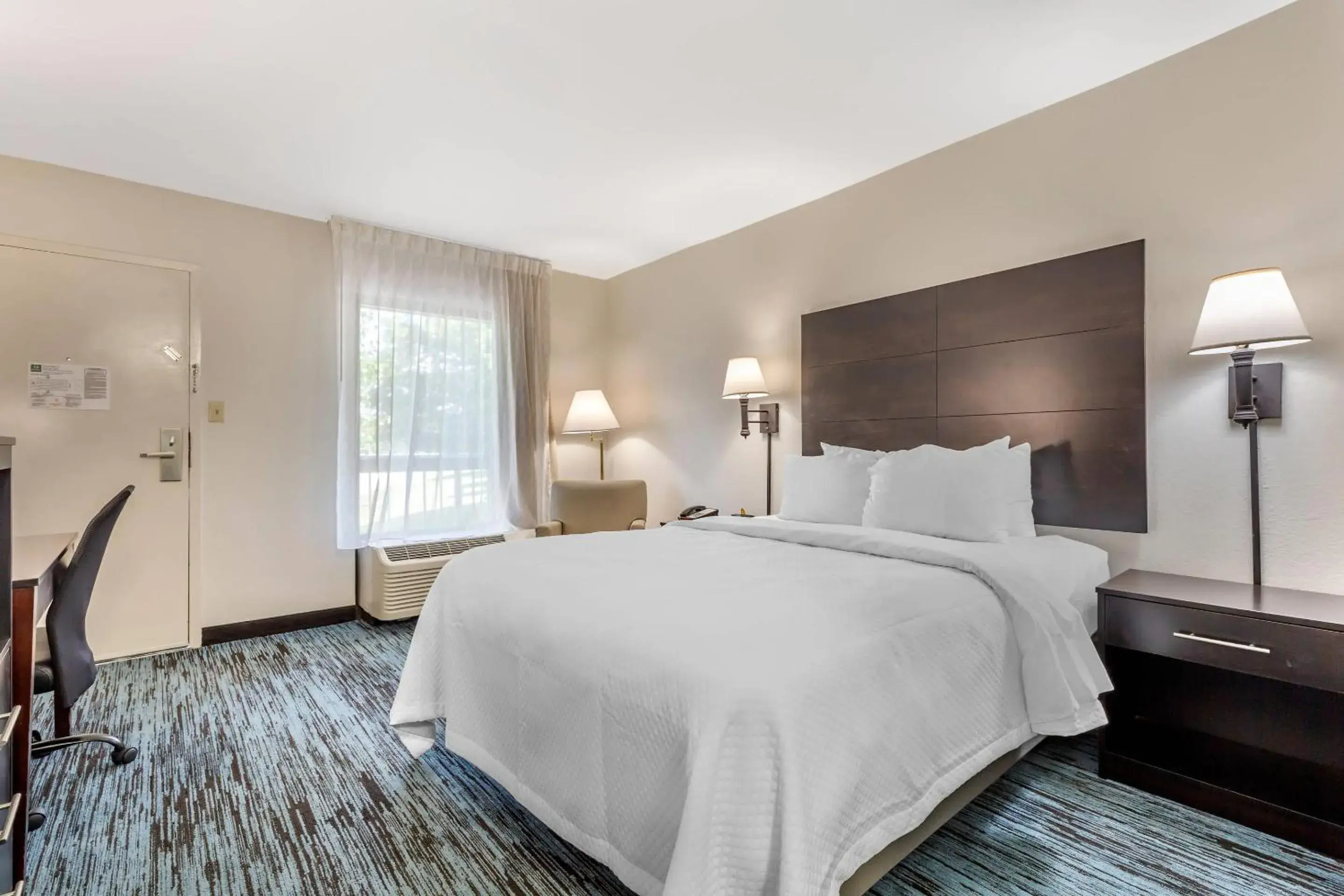 Bedroom, Bed in Quality Inn Mount Airy Mayberry Bedroom, Bed in Quality Inn Mount Airy Mayberry