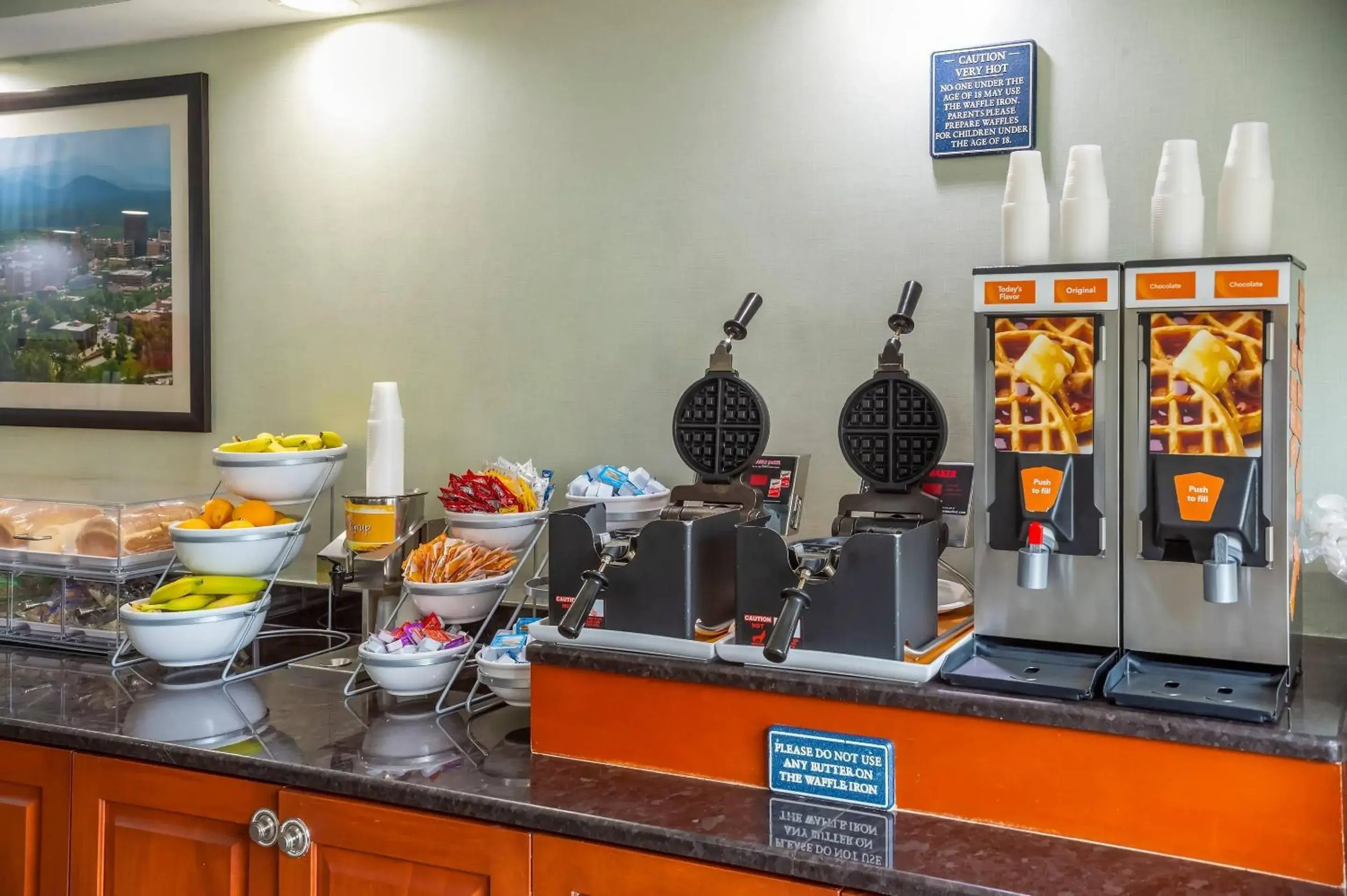 Breakfast in Comfort Suites Outlet Center Breakfast in Comfort Suites Outlet Center