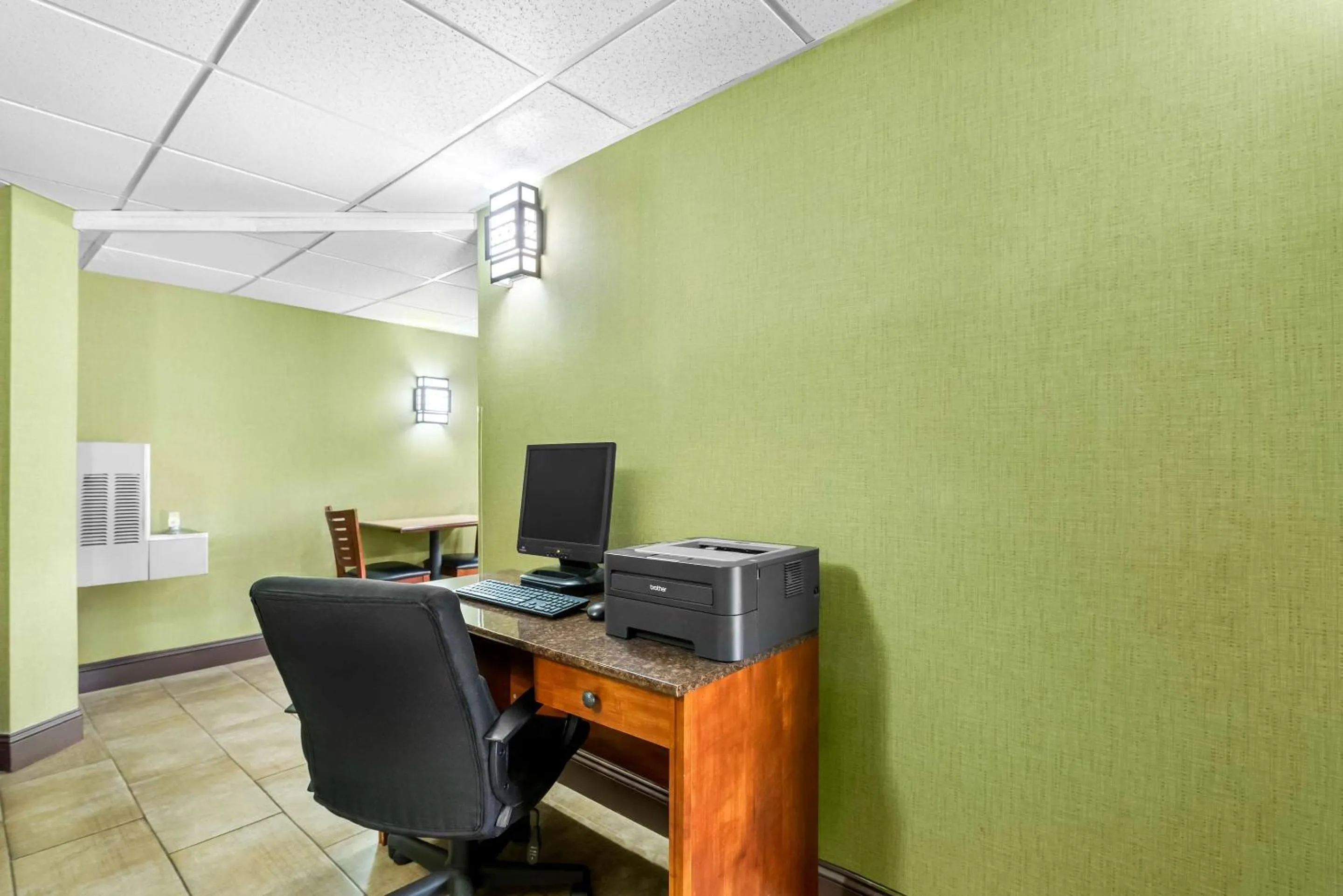 Business facilities in Quality Inn Selma - Smithfield