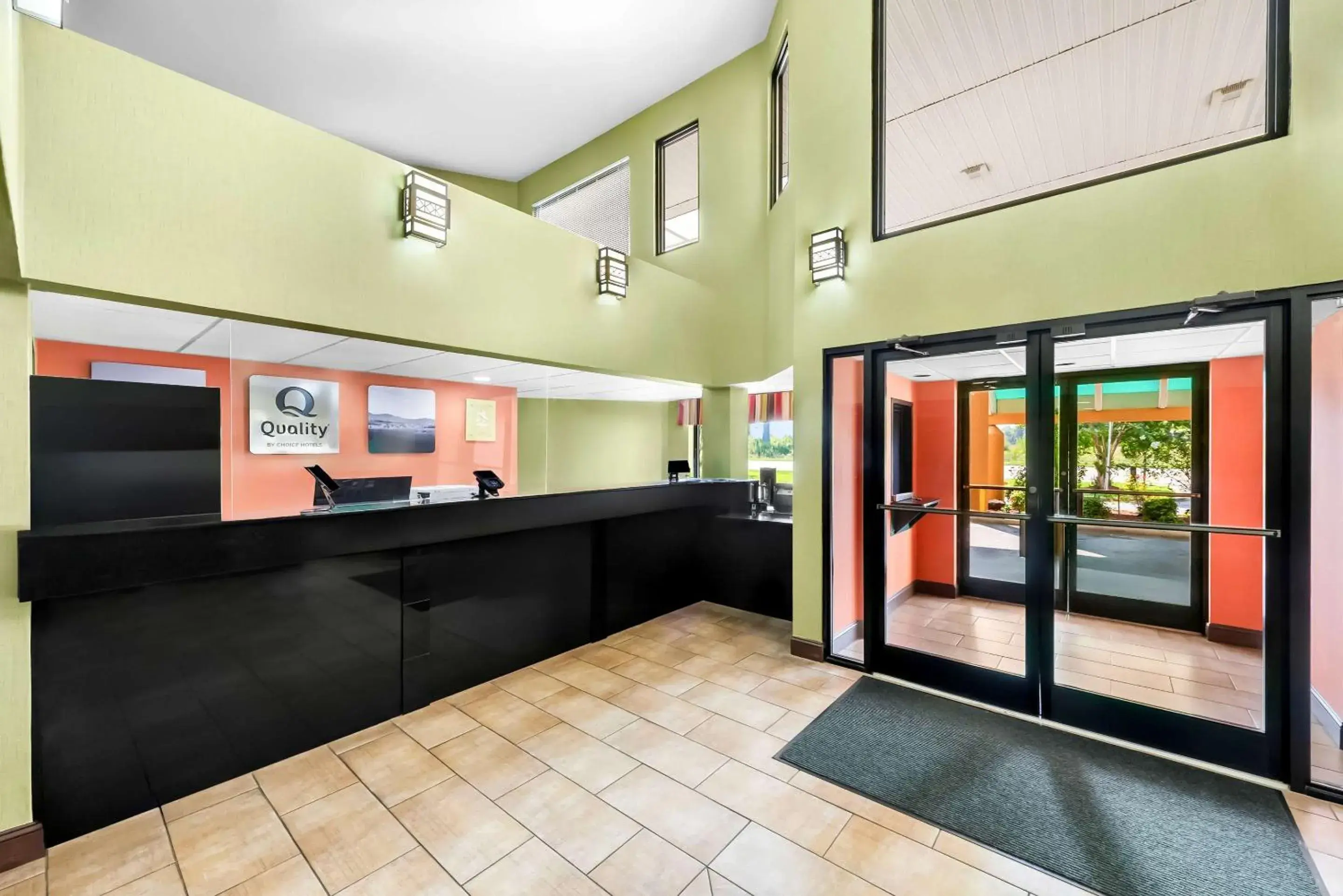 Lobby or reception in Quality Inn Selma - Smithfield Lobby or reception in Quality Inn Selma - Smithfield