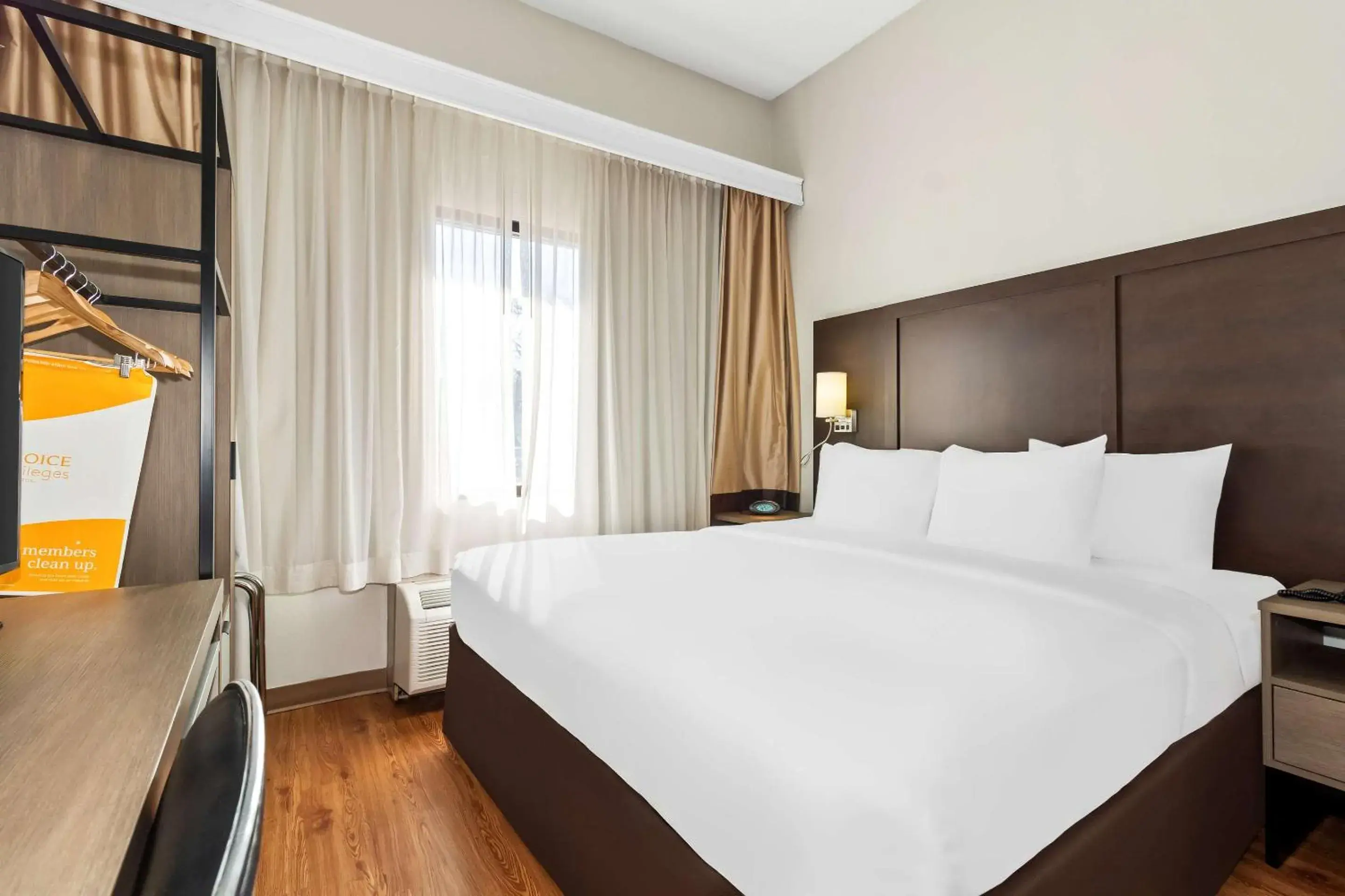 Bedroom, Bed in Comfort Suites Lumberton North Bedroom, Bed in Comfort Suites Lumberton North