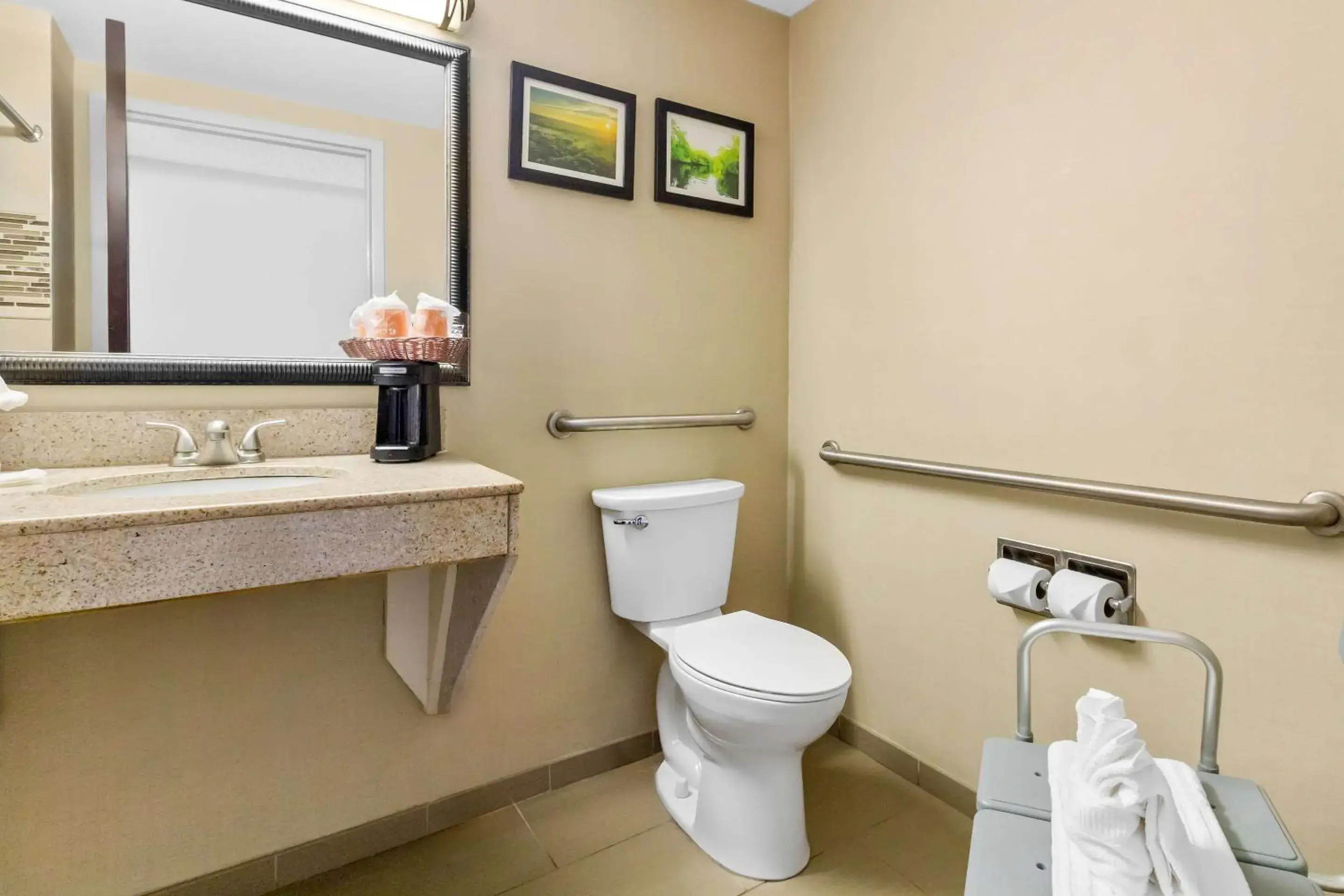 Bedroom in Comfort Suites Lumberton North Bedroom in Comfort Suites Lumberton North