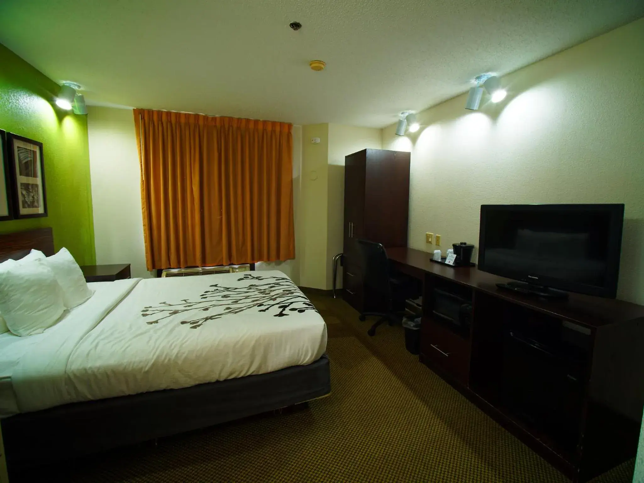 Bed in Sleep Inn Morganton Southeast Bed in Sleep Inn Morganton Southeast