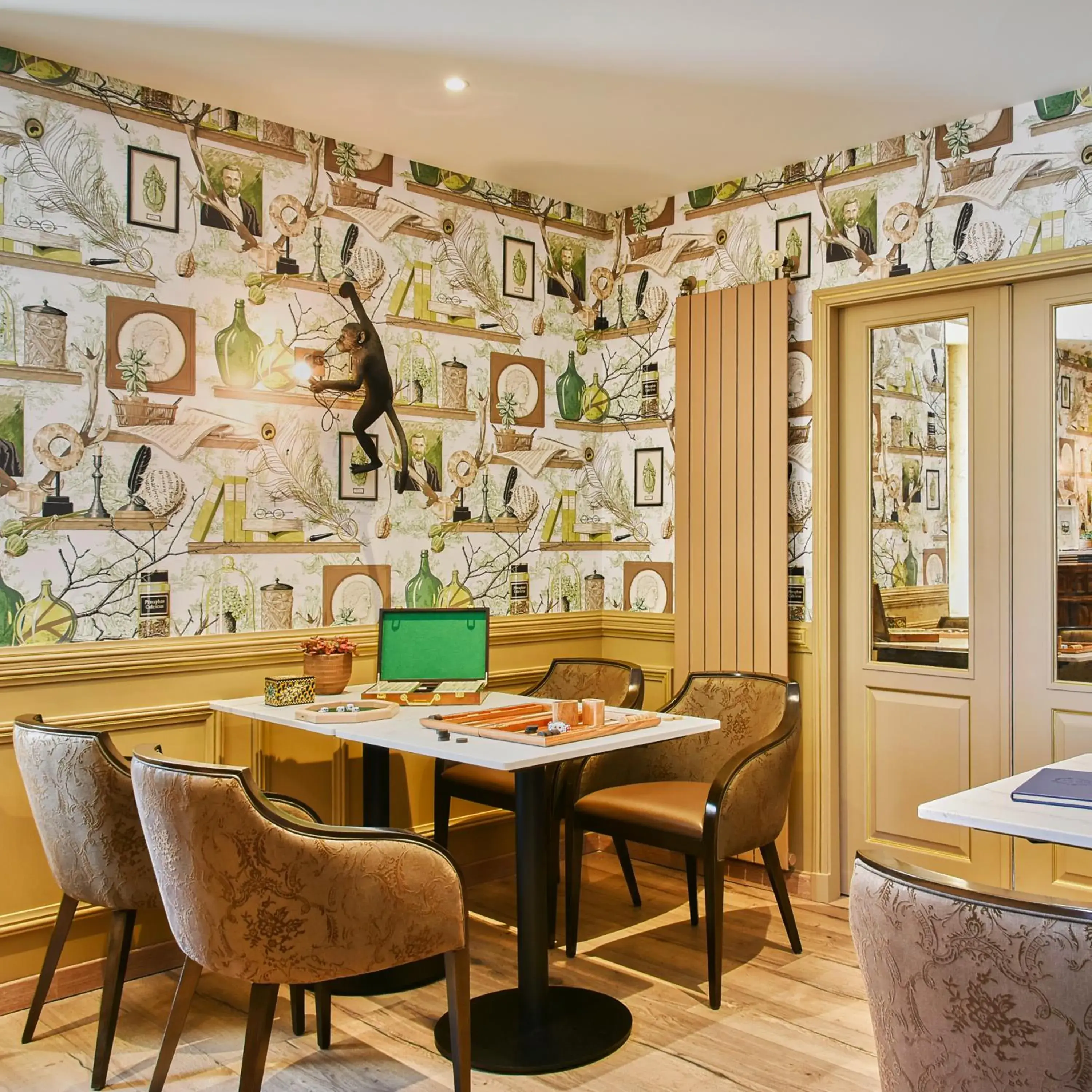 Property building in Logis Hôtels Restaurant La Mère Hamard Property building in Logis Hôtels Restaurant La Mère Hamard