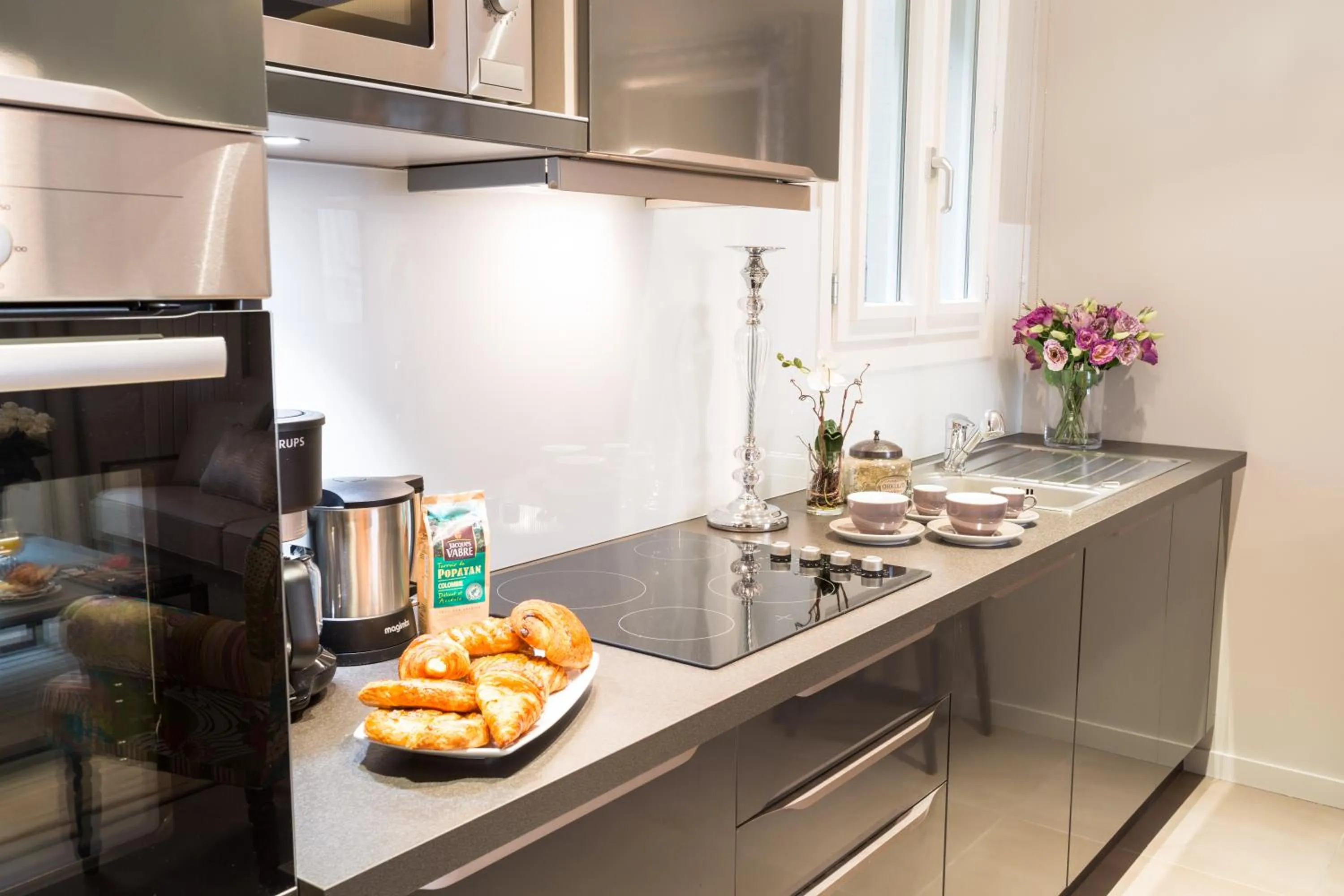 Coffee/tea facilities in Hôtel Roi de Sicile - Rivoli