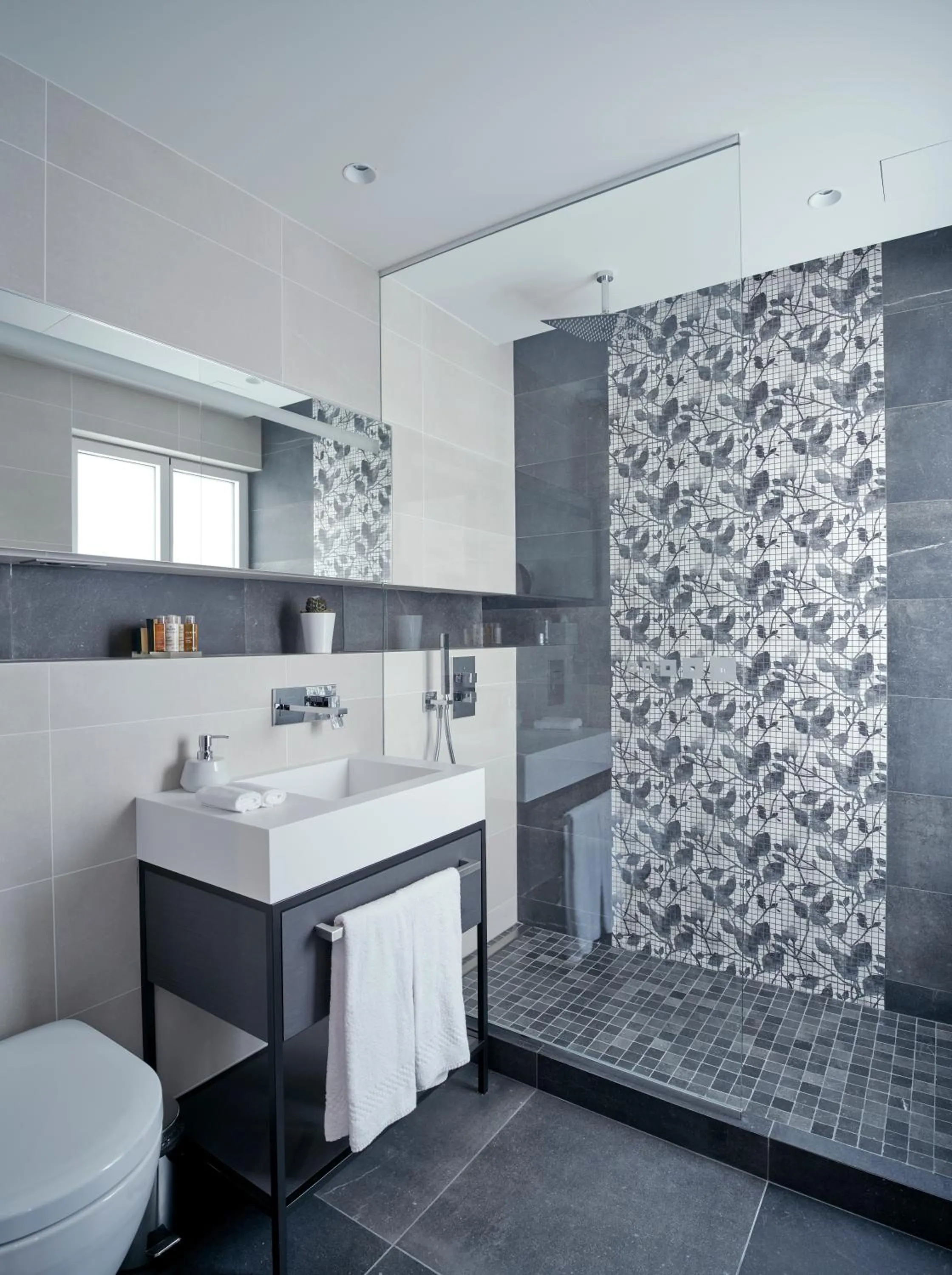 Shower in Hôtel Roi de Sicile - Rivoli