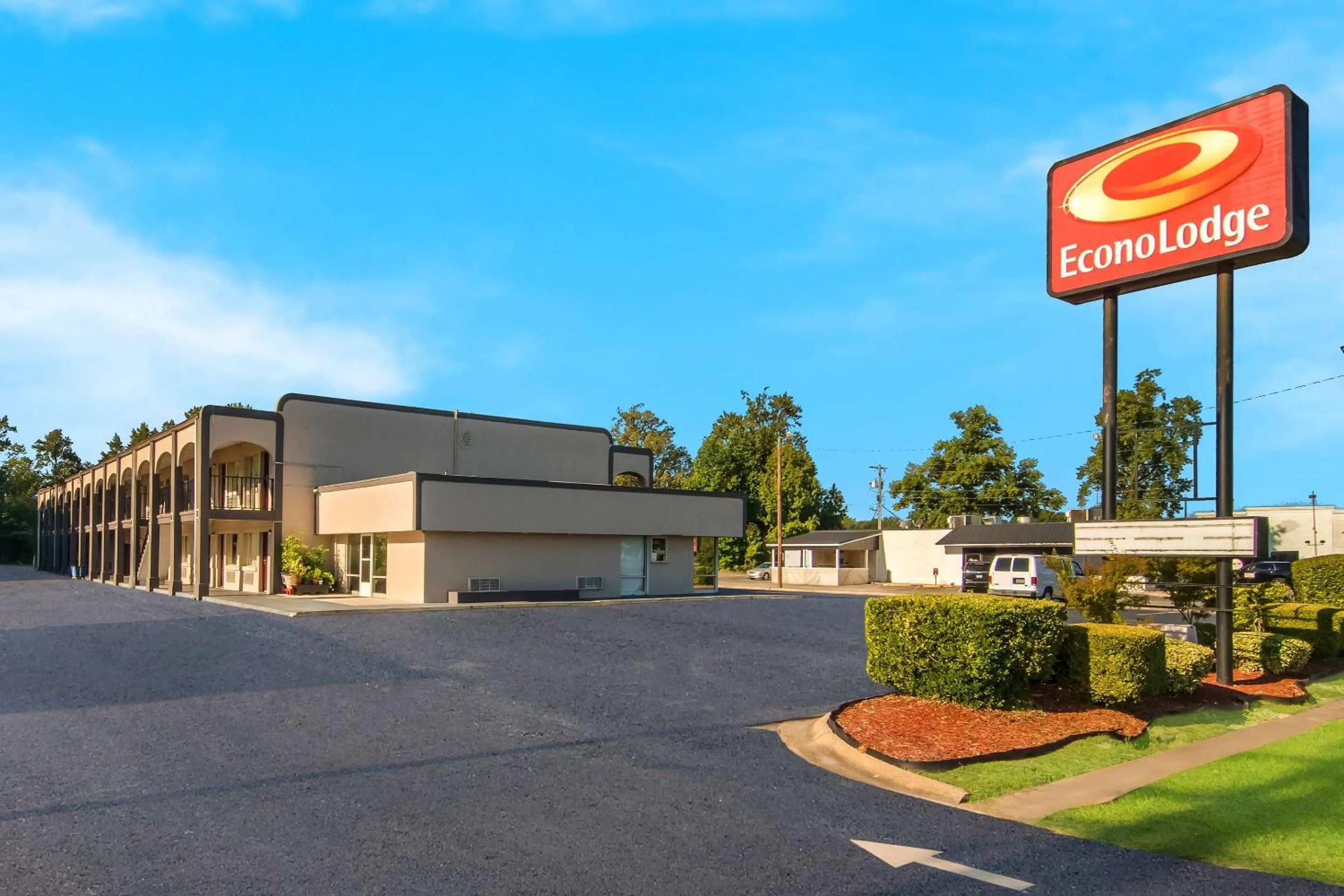 Property building in Econo Lodge Goldsboro Hwy 70